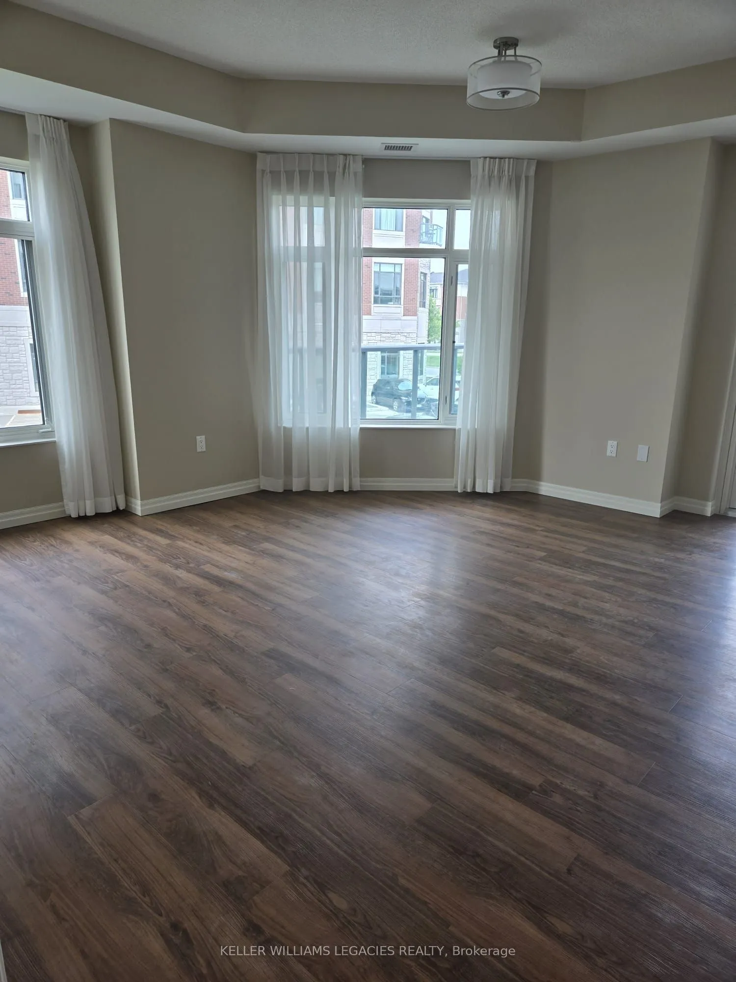 460 William Graham Drive, #113