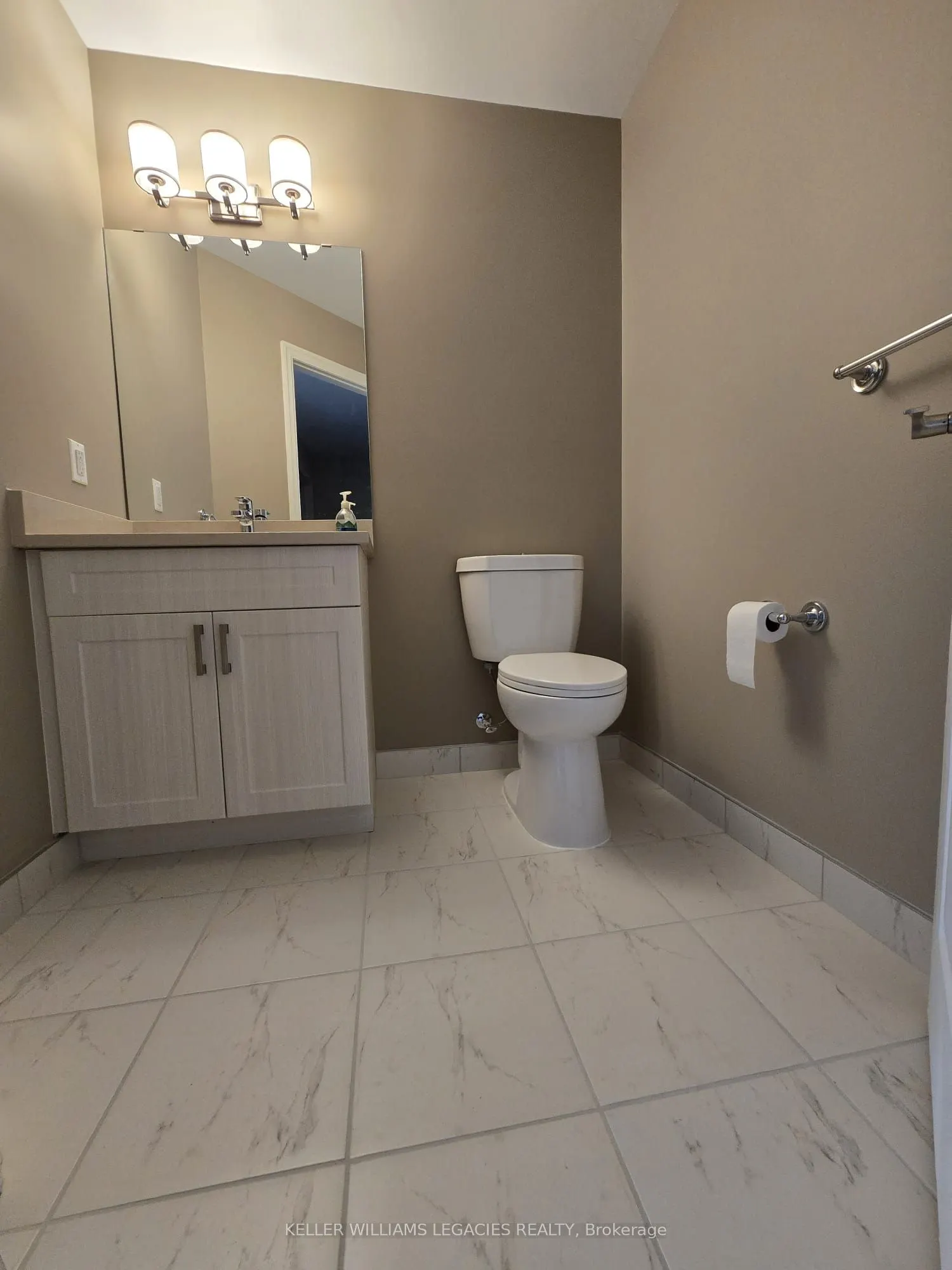 460 William Graham Drive, #113