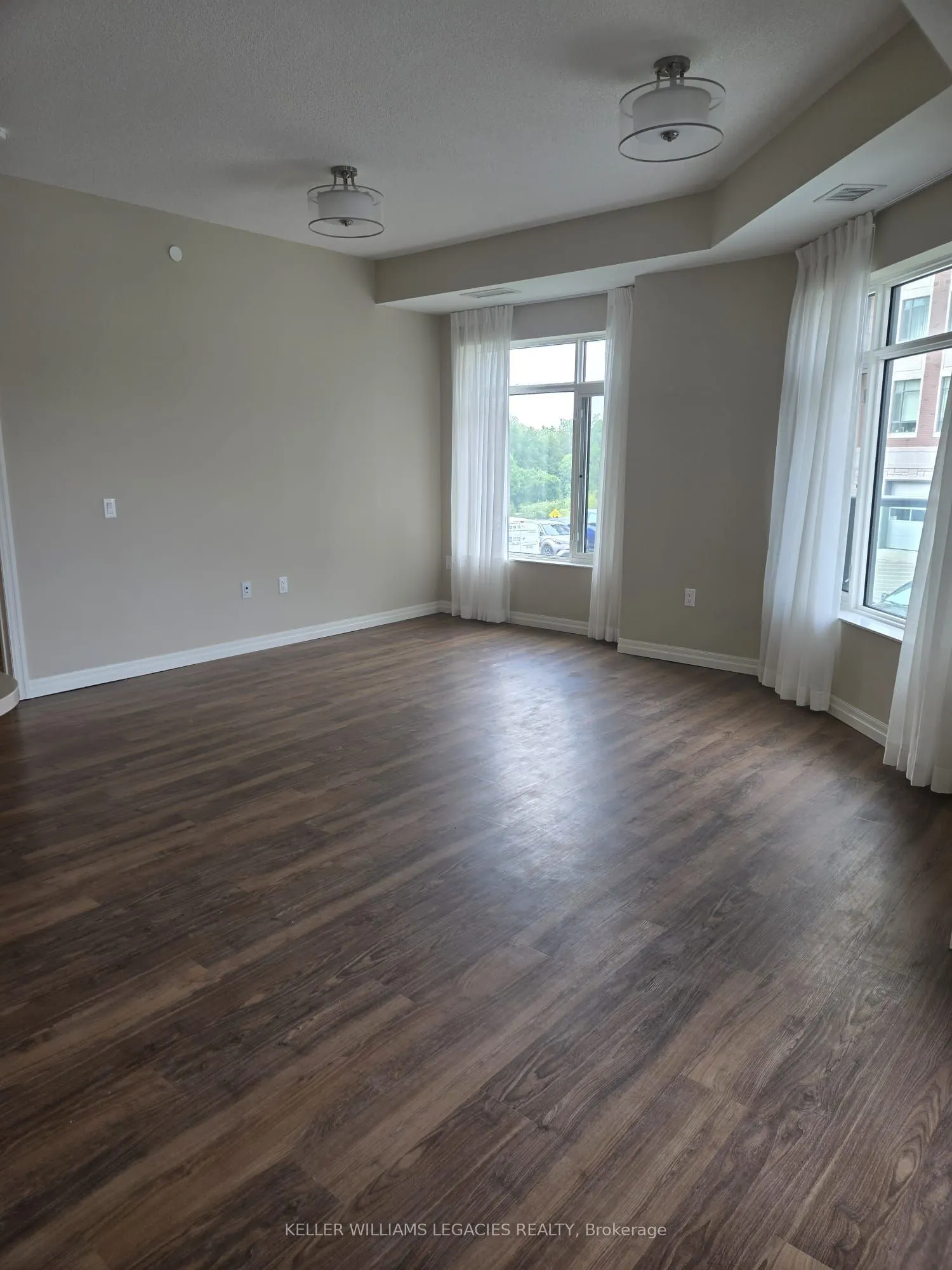 460 William Graham Drive, #113