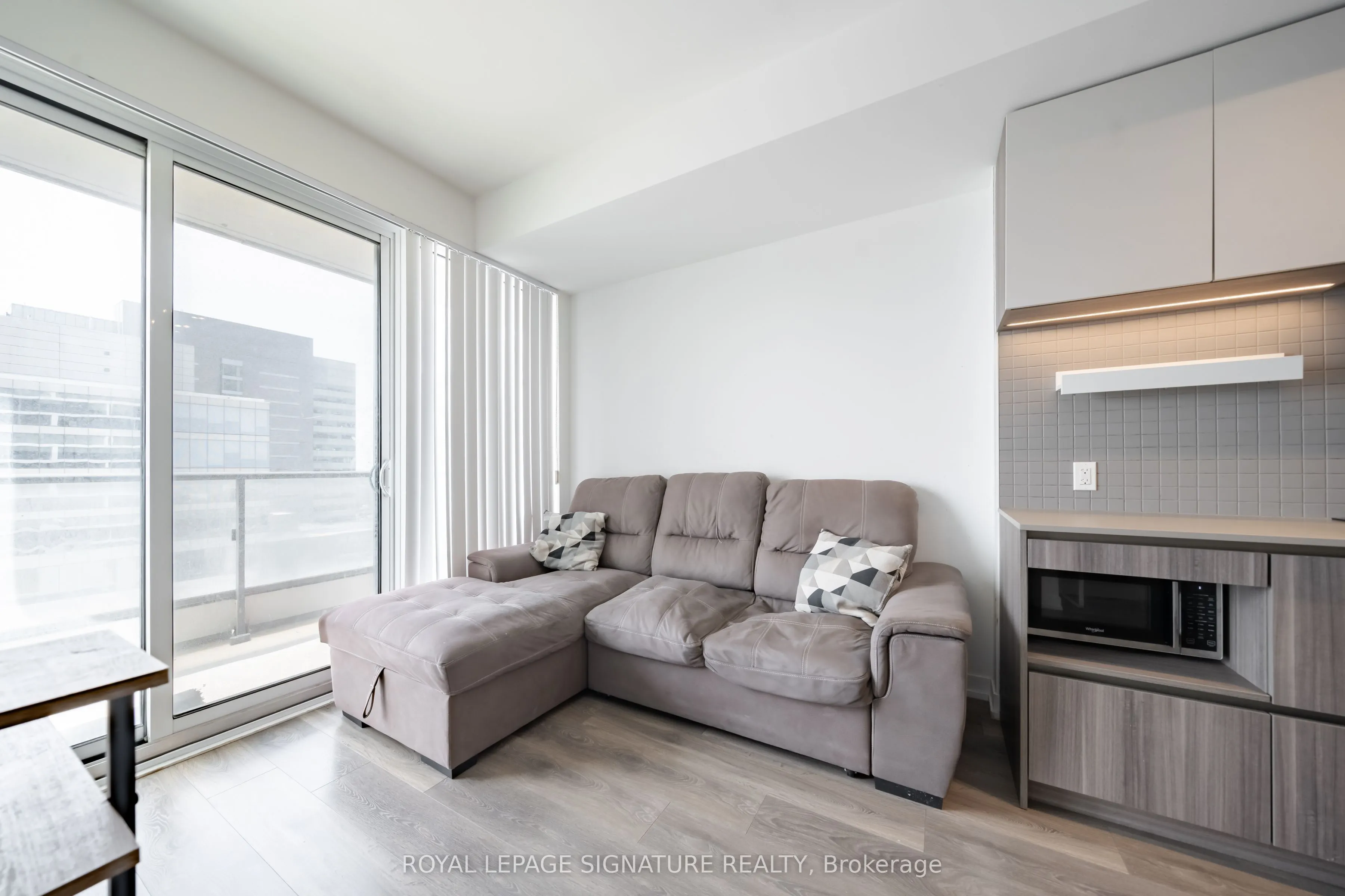 5 Buttermill Avenue #1005