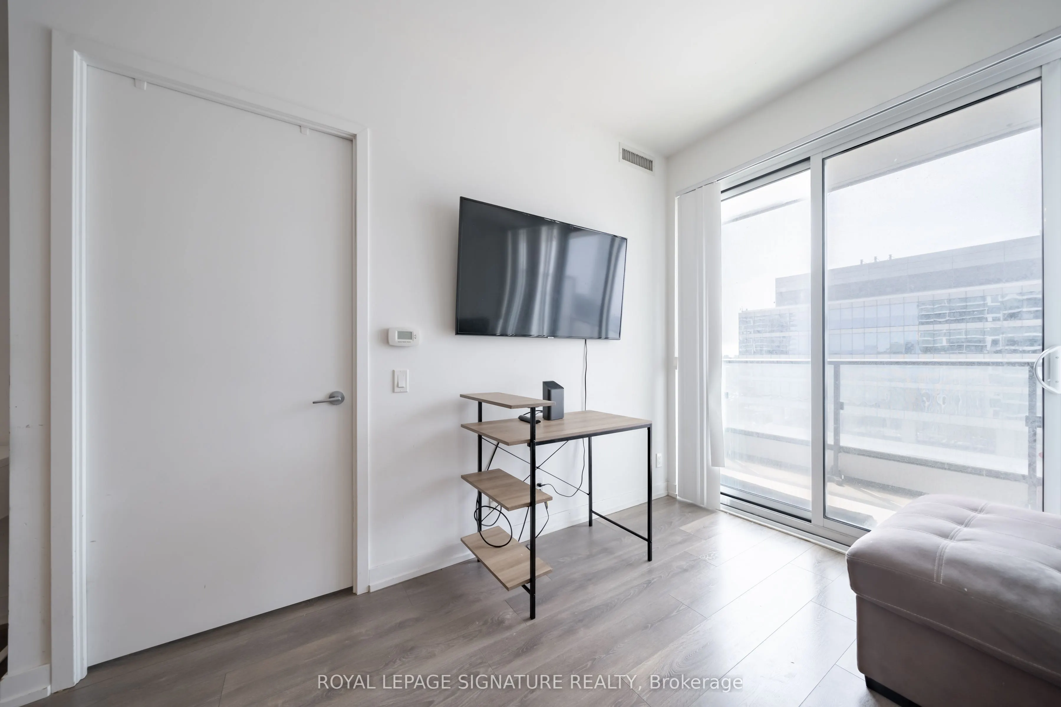 5 Buttermill Avenue #1005
