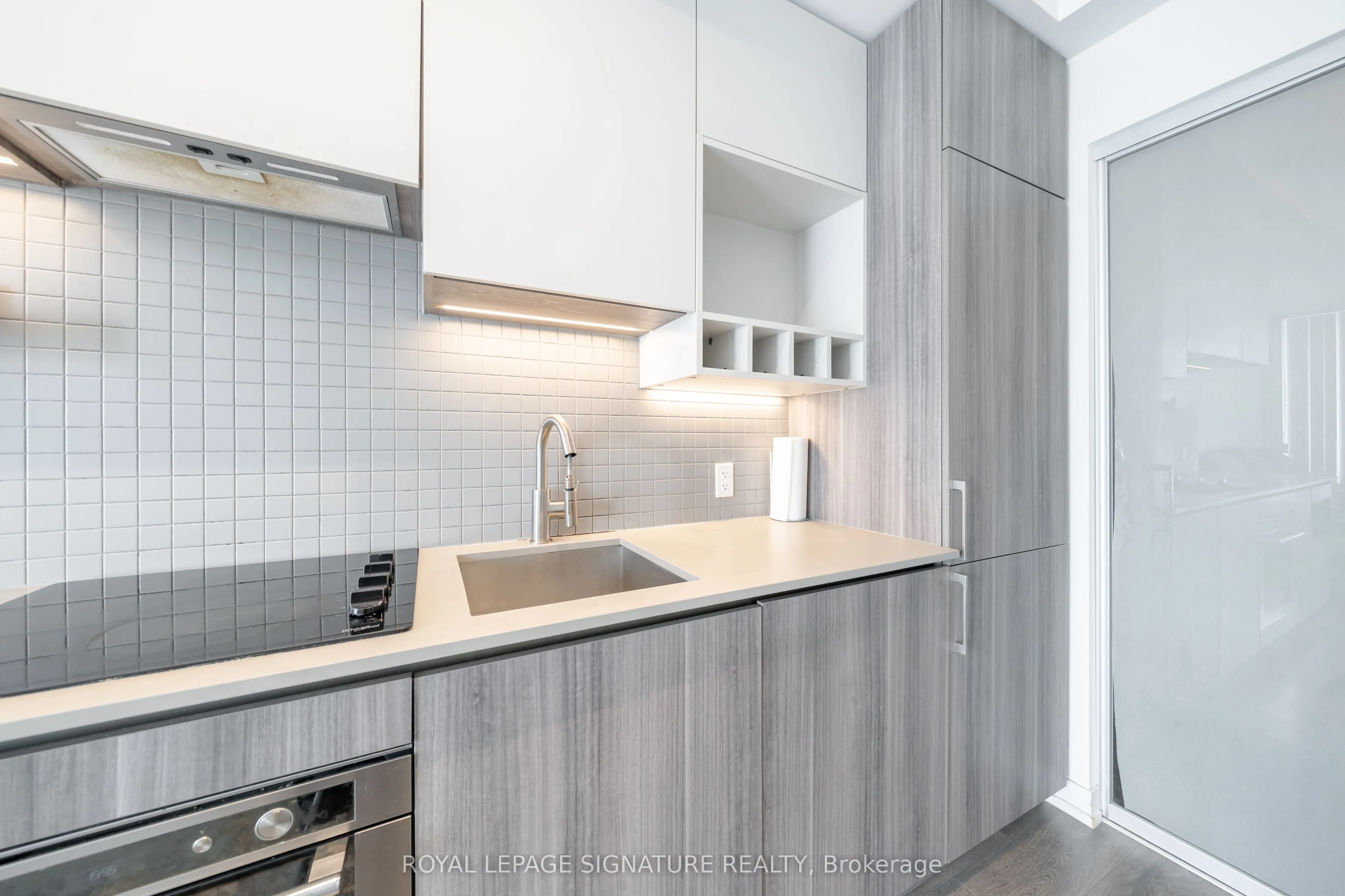 5 Buttermill Avenue #1005