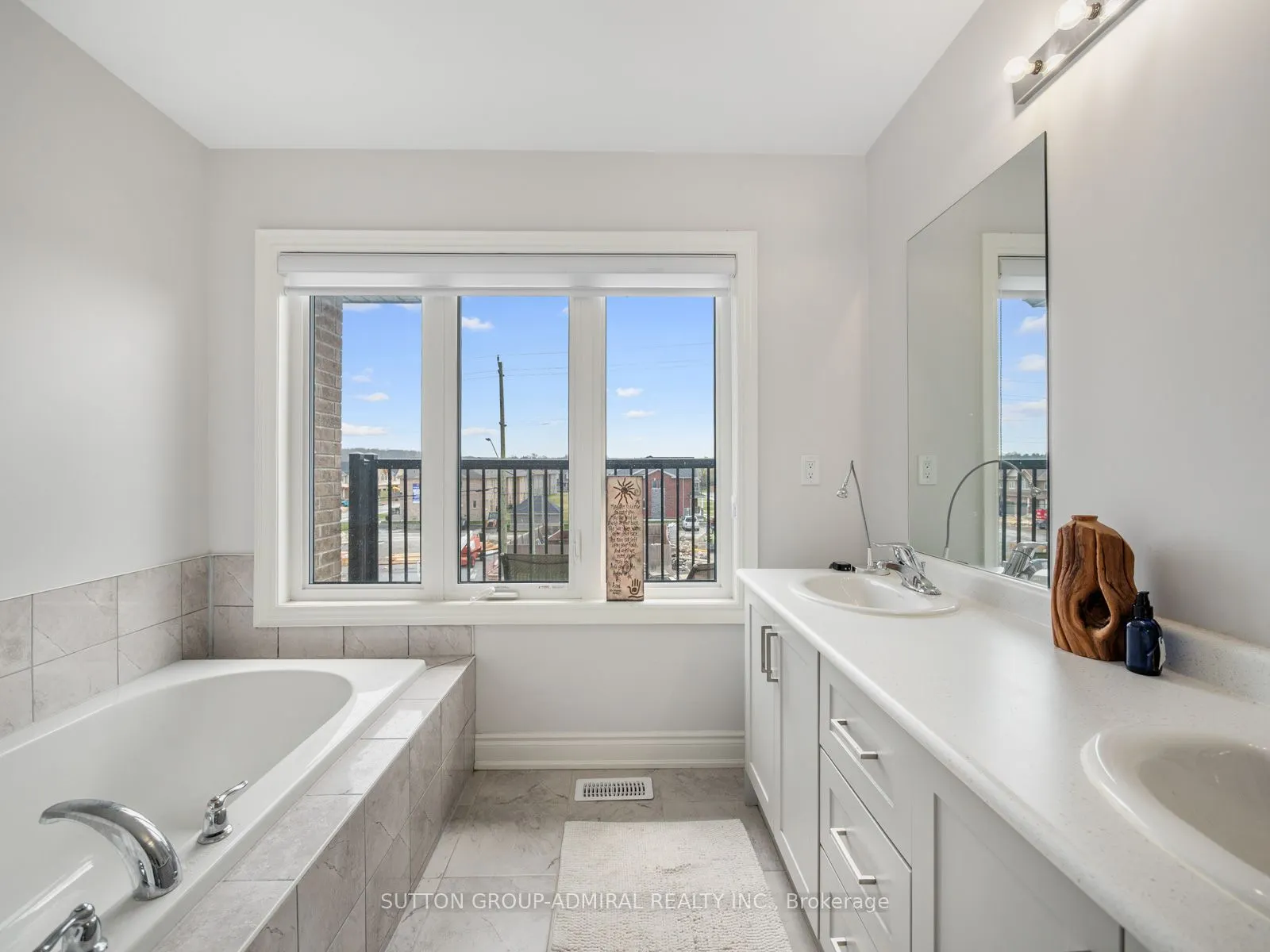 24 Alan Williams Trail