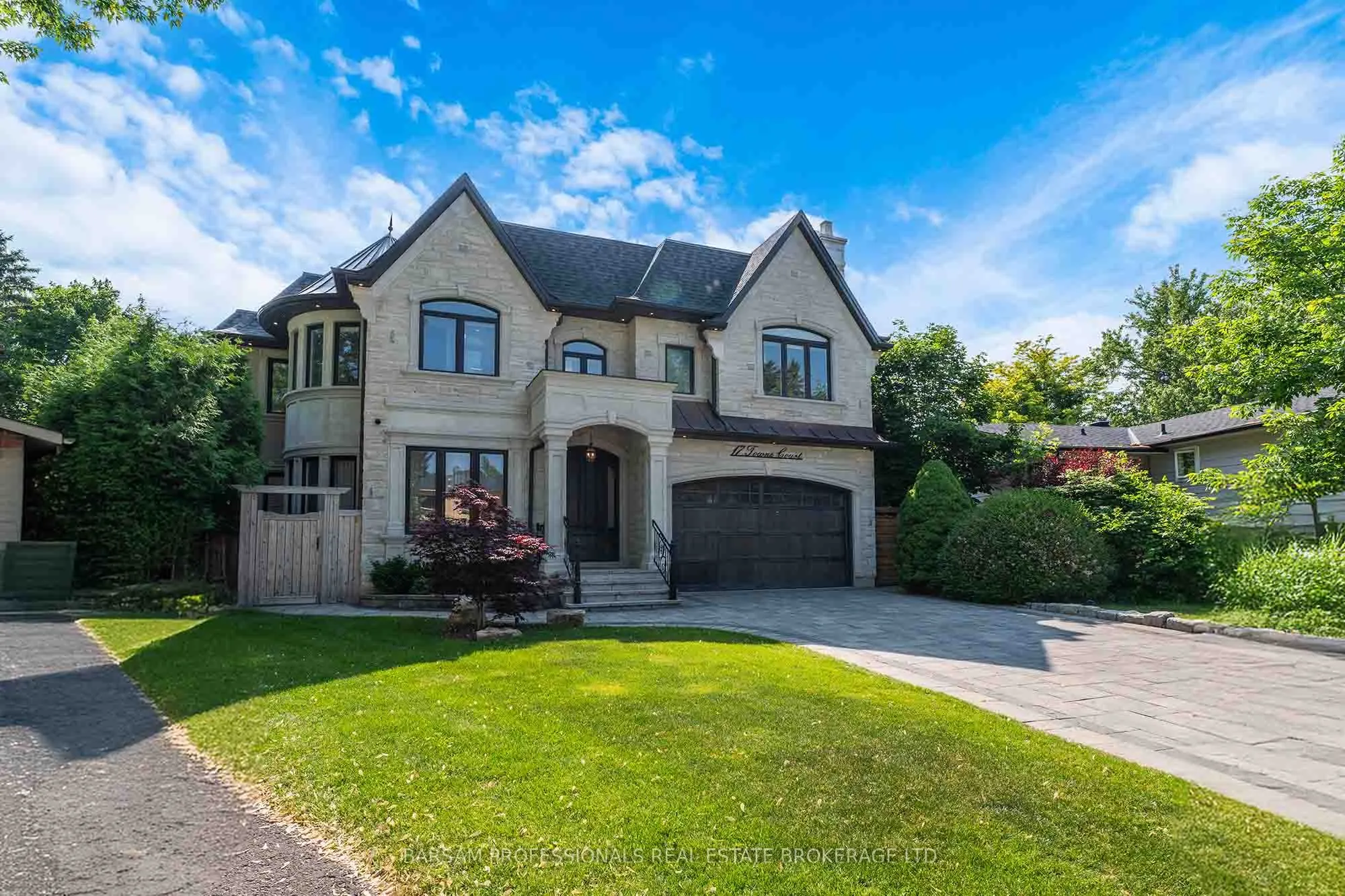 17 Towne Court