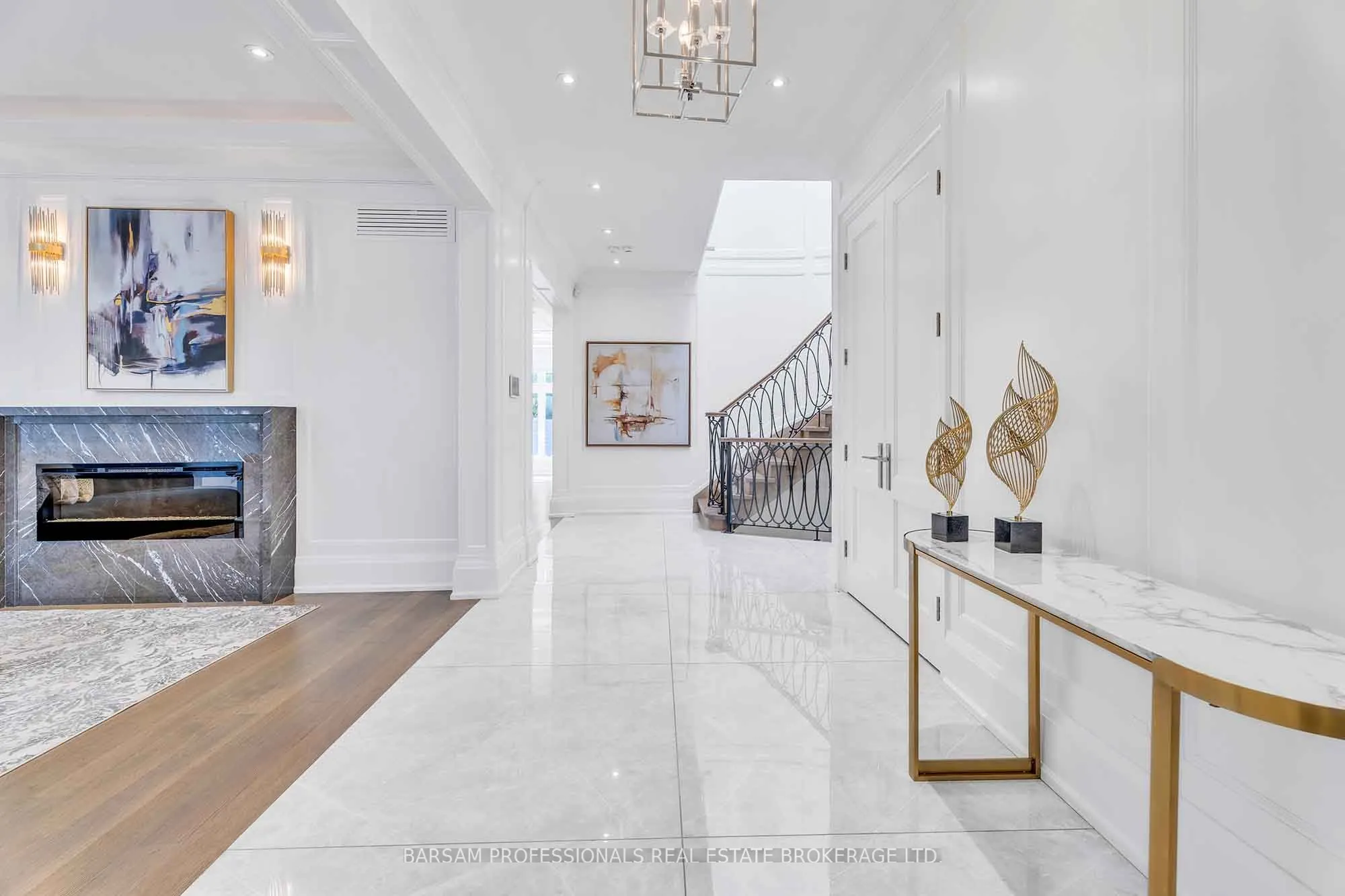 17 Towne Court