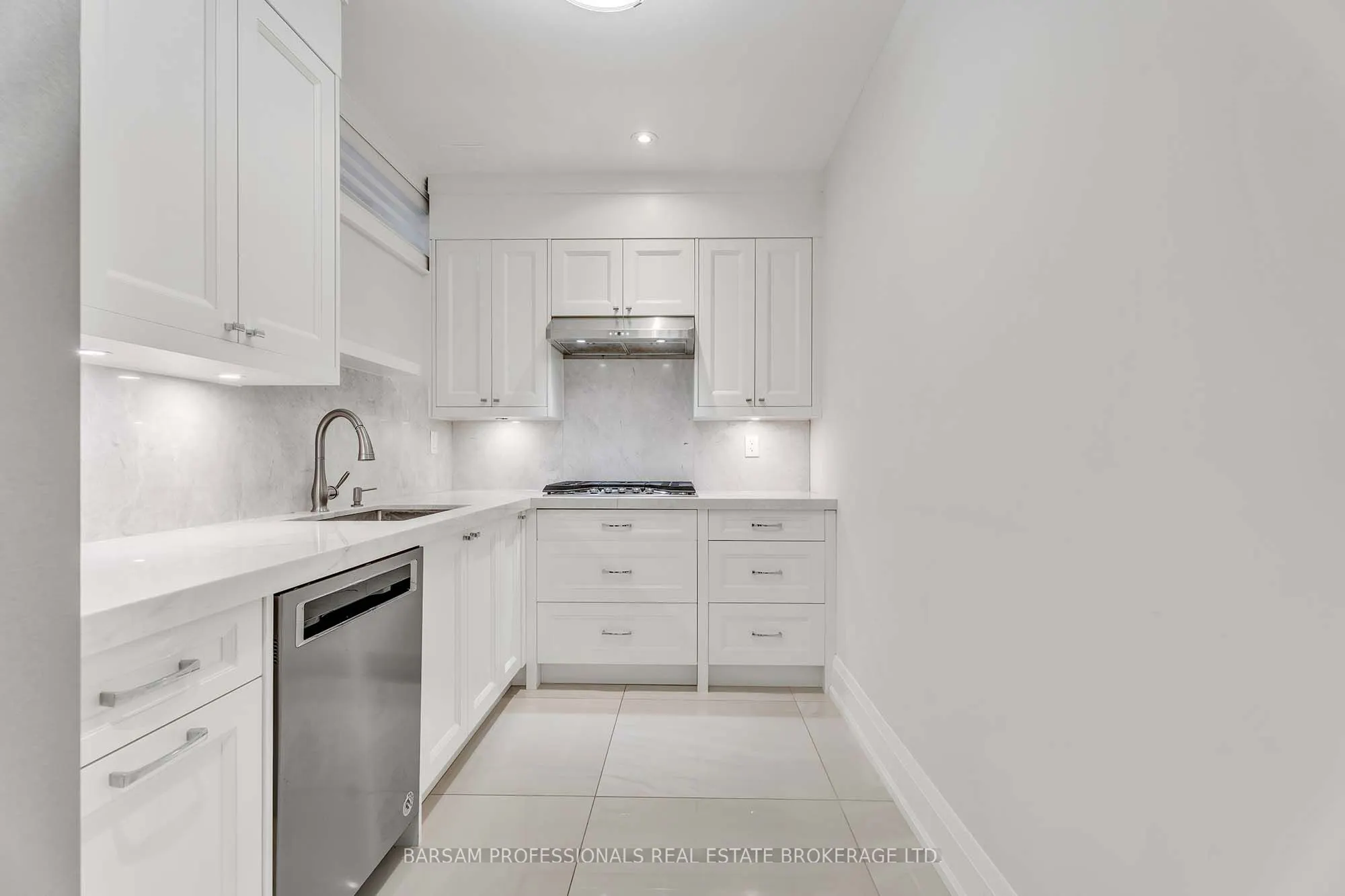17 Towne Court