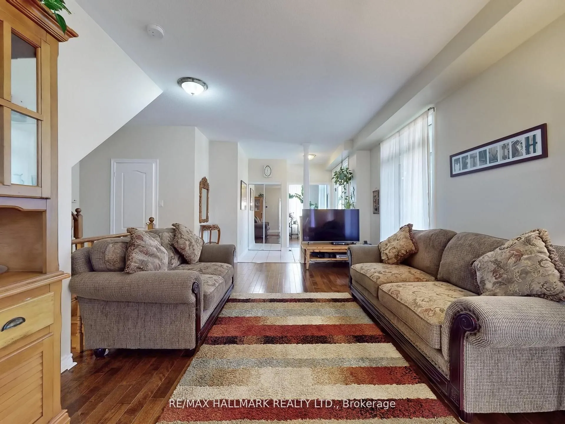 1 Lander Crescent