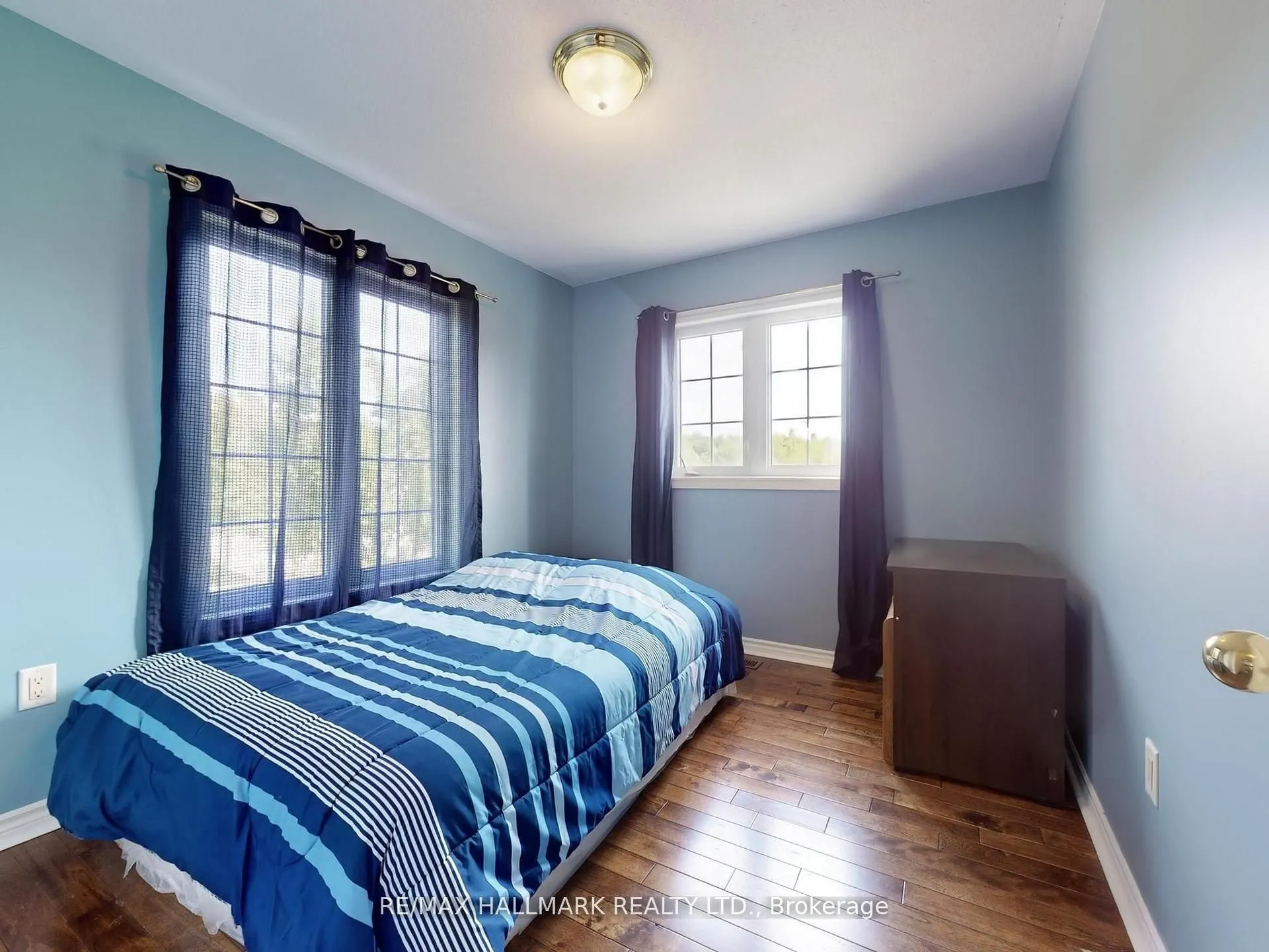 1 Lander Crescent