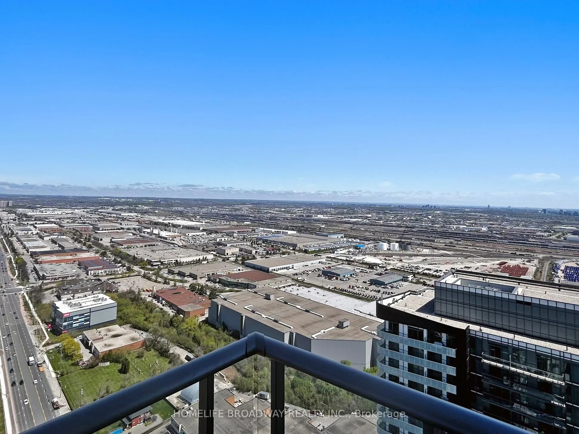 7890 Jane Street, #4809