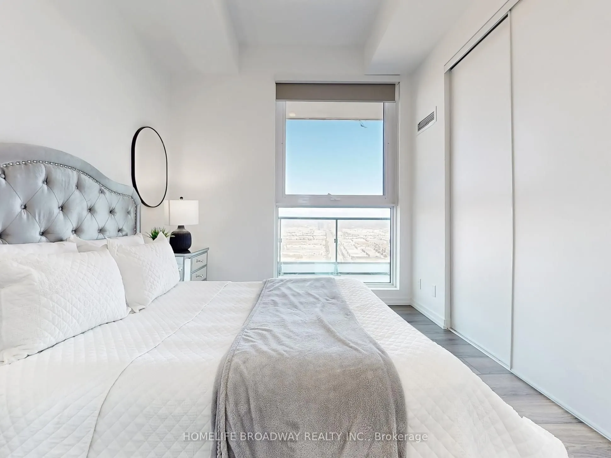 7890 Jane Street, #4809