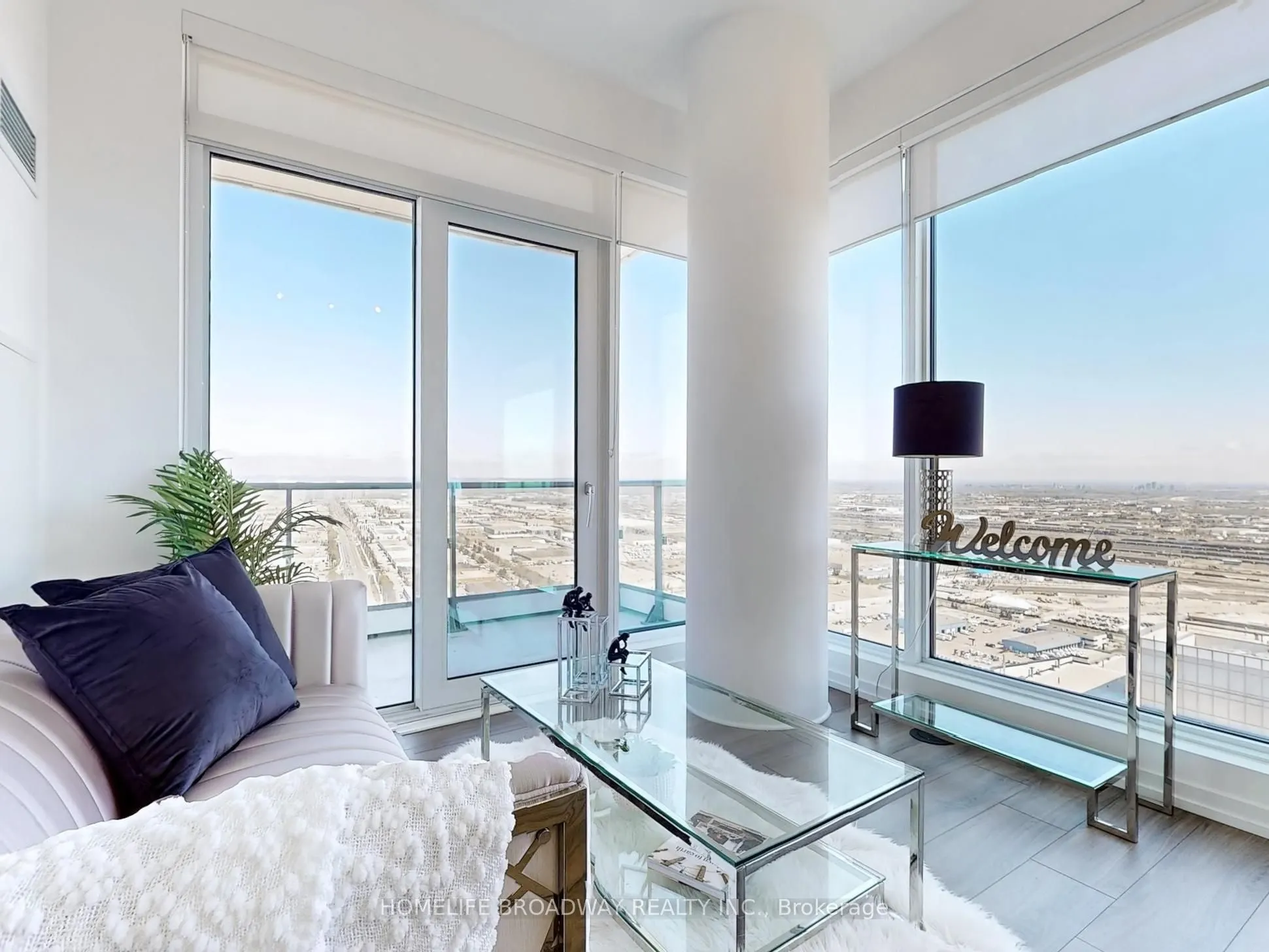 7890 Jane Street, #4809