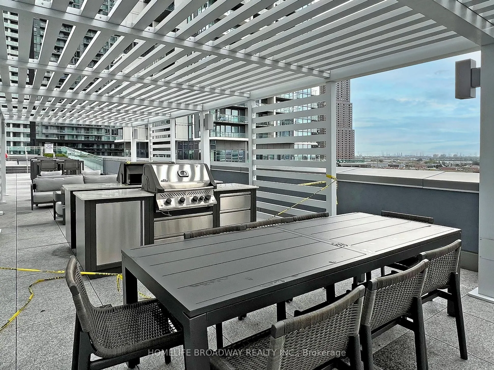 7890 Jane Street, #4809