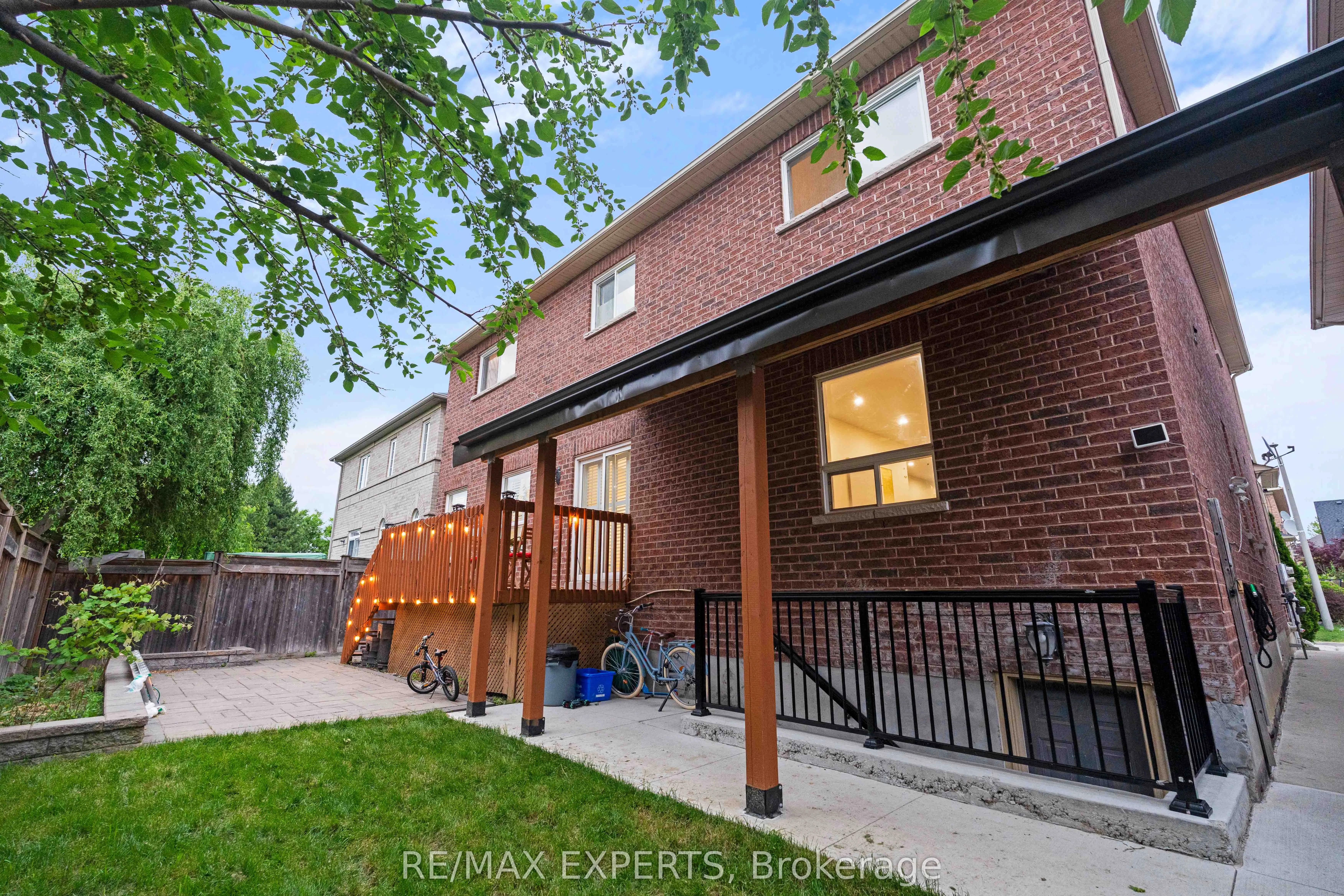 76 Cetona Avenue