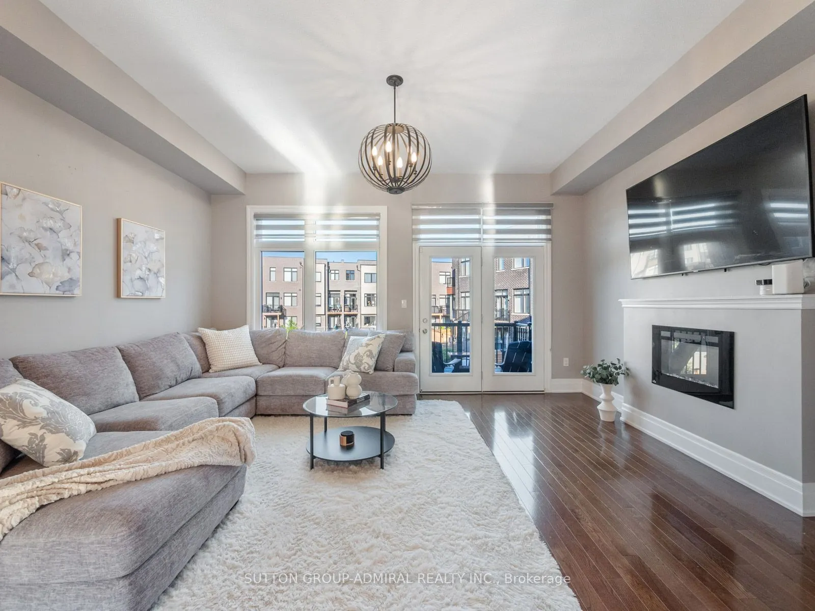 251 Thomas Cook Avenue