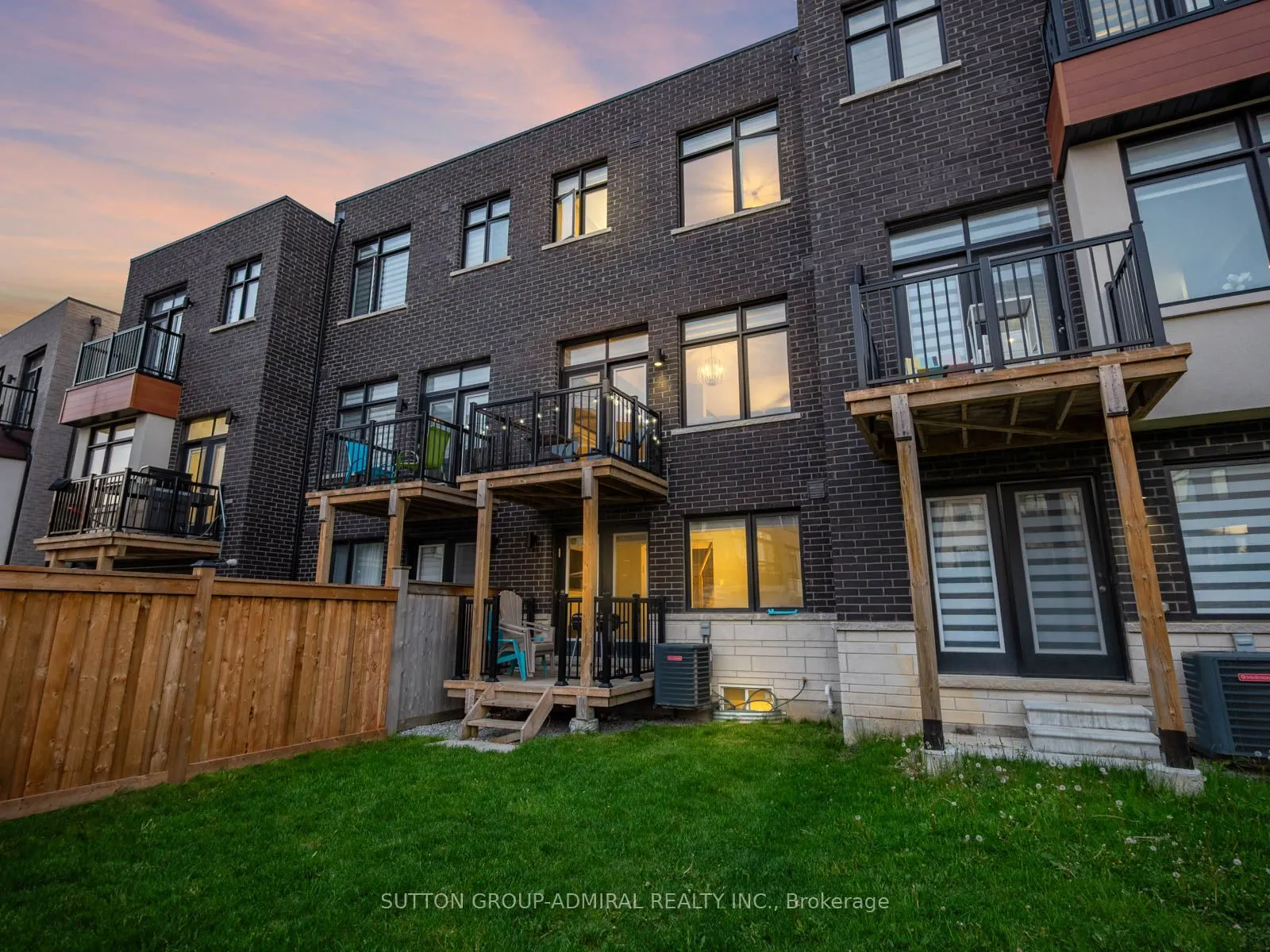 251 Thomas Cook Avenue