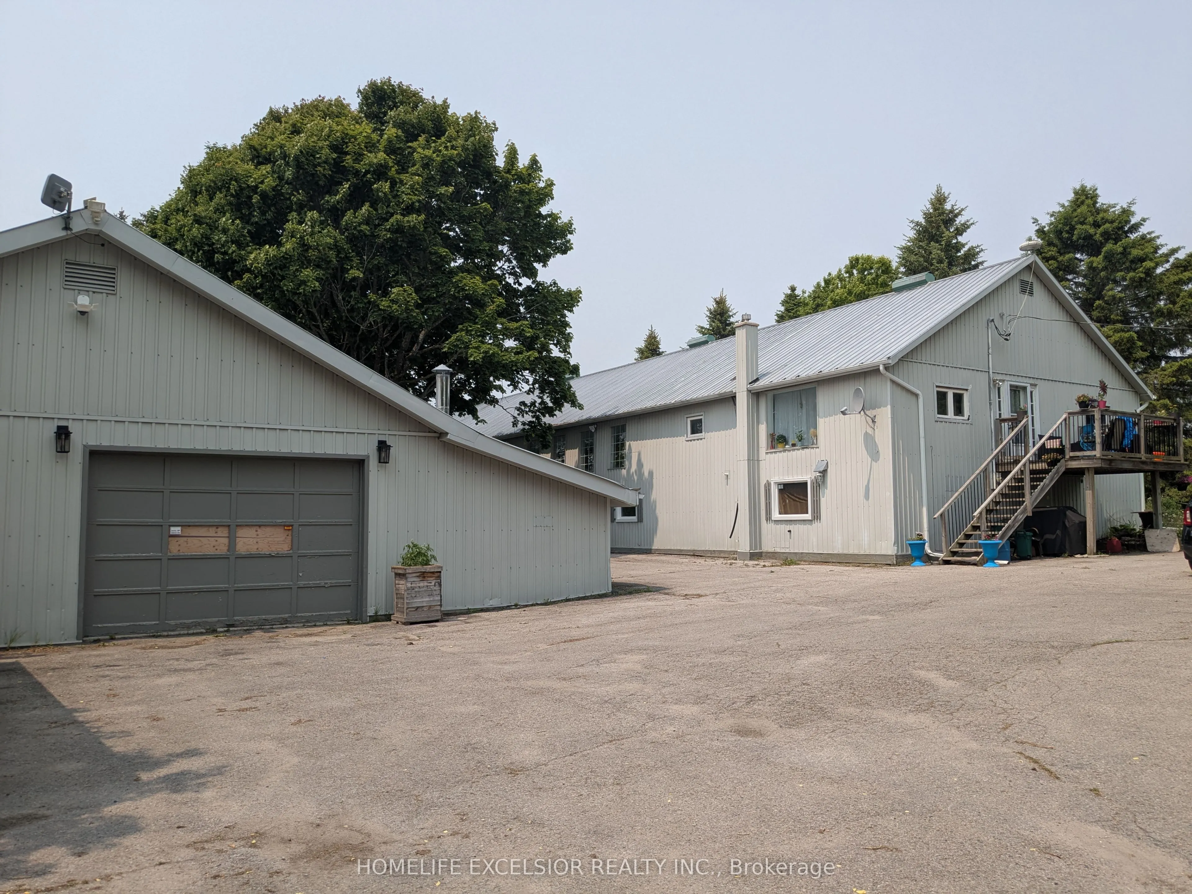 8850 Lake Ridge Road, #Detached Home