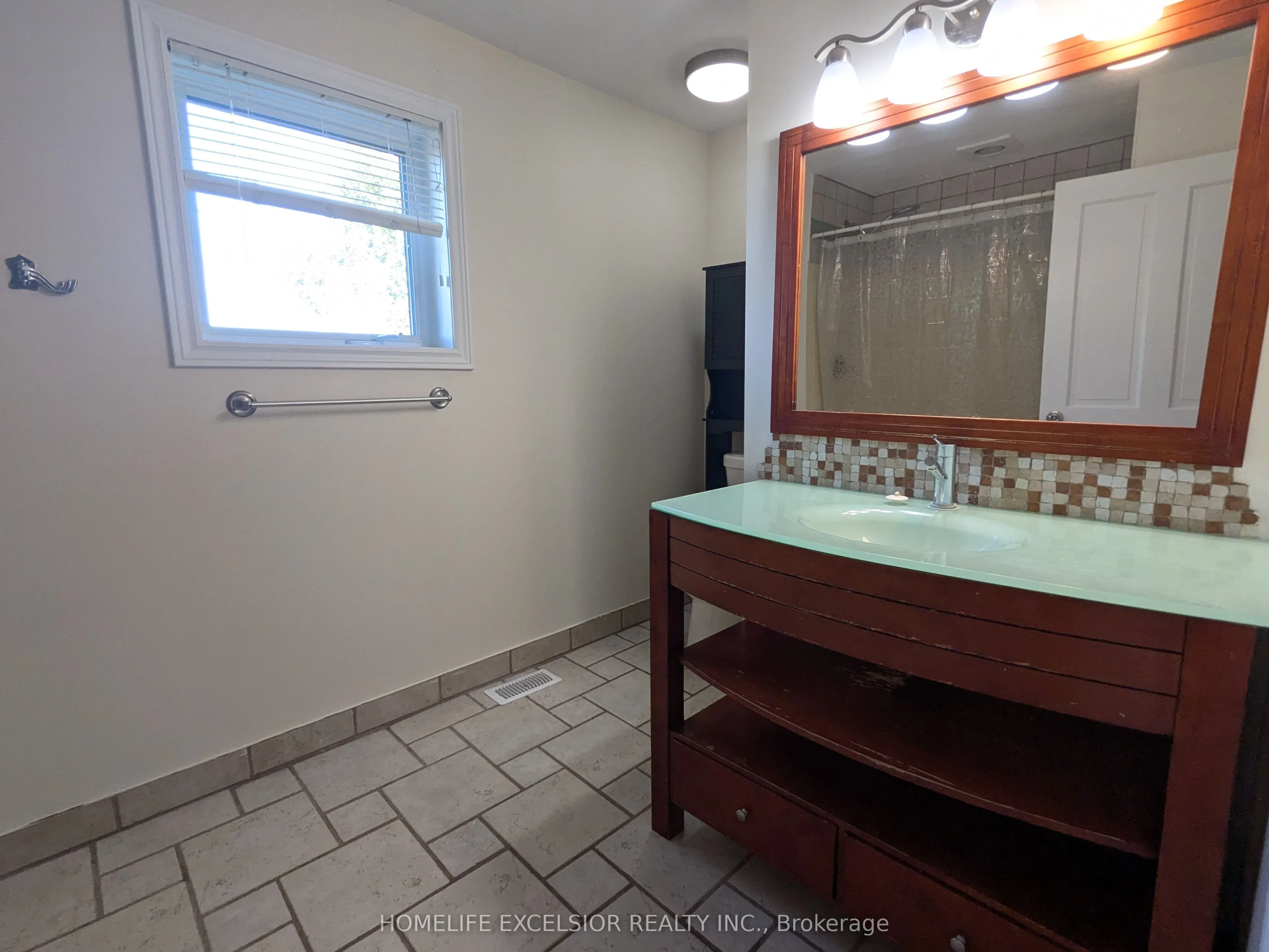 8850 Lake Ridge Road, #Detached Home