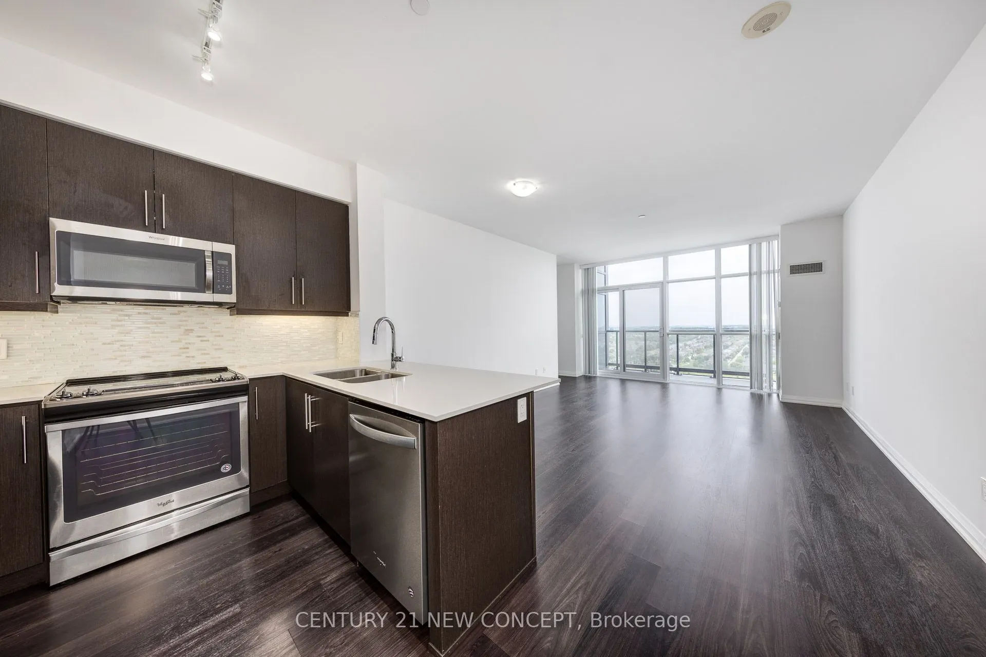 65 Oneida Crescent, #Ph10