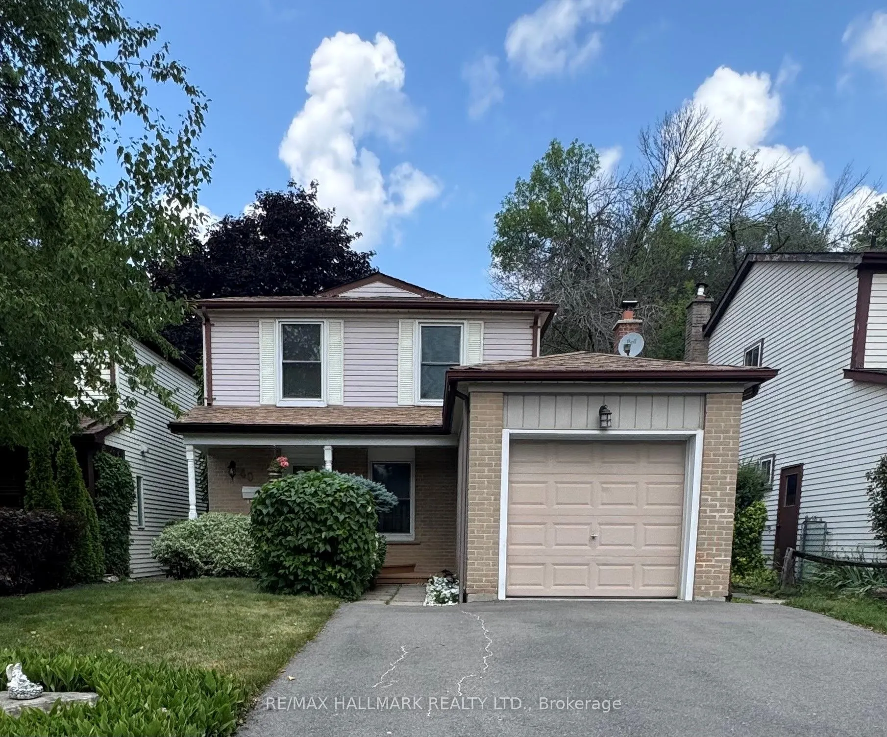 40 Lillooet Crescent