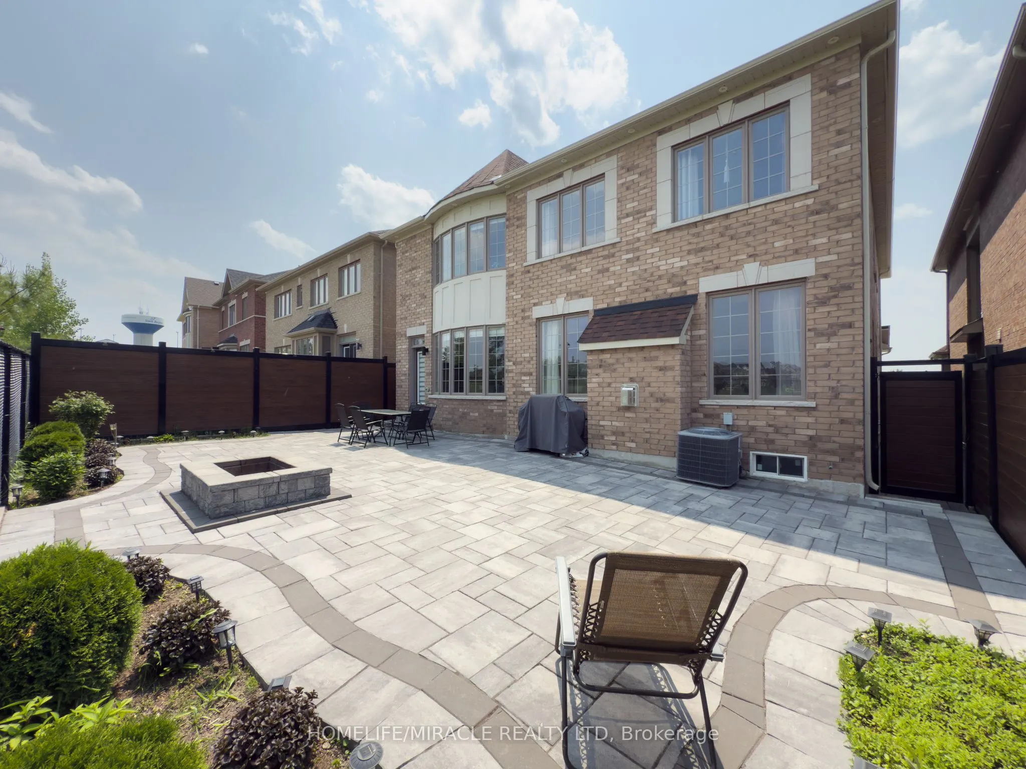 118 Frank Kelly Drive