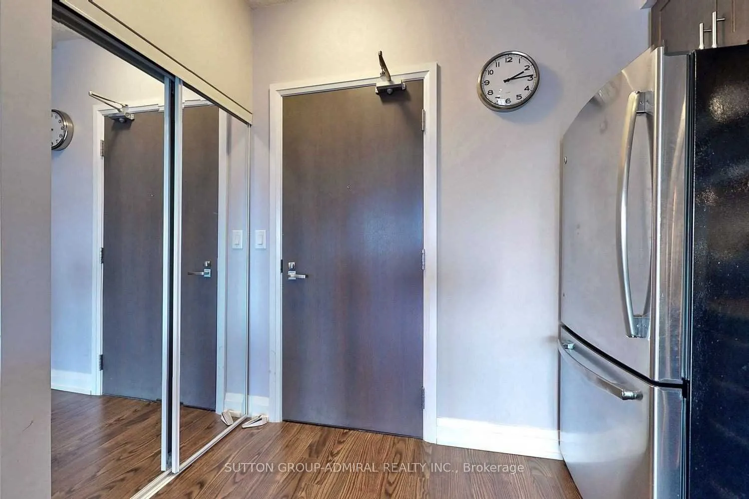 7161 Yonge Street, #619