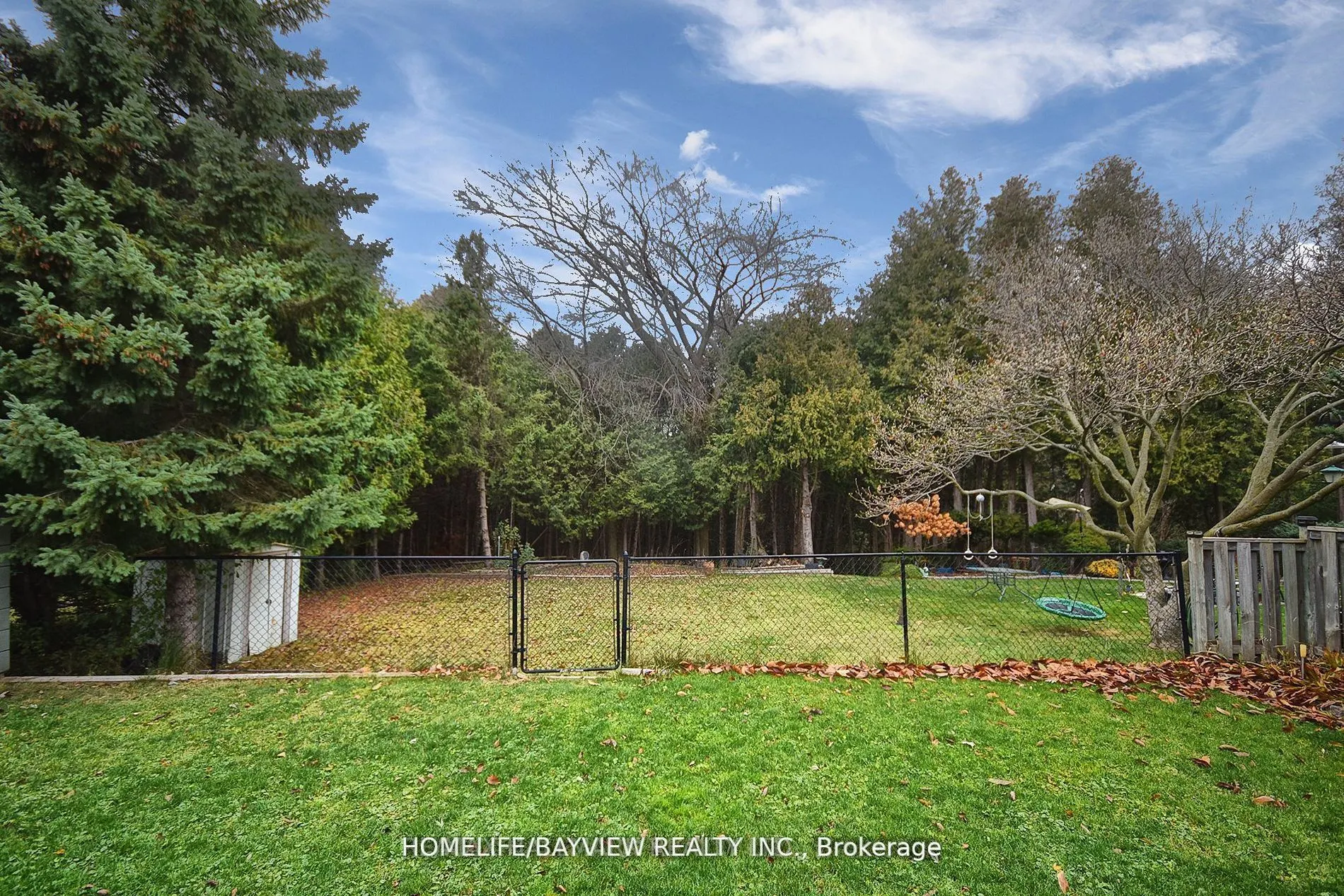 883 Leslie Valley Drive