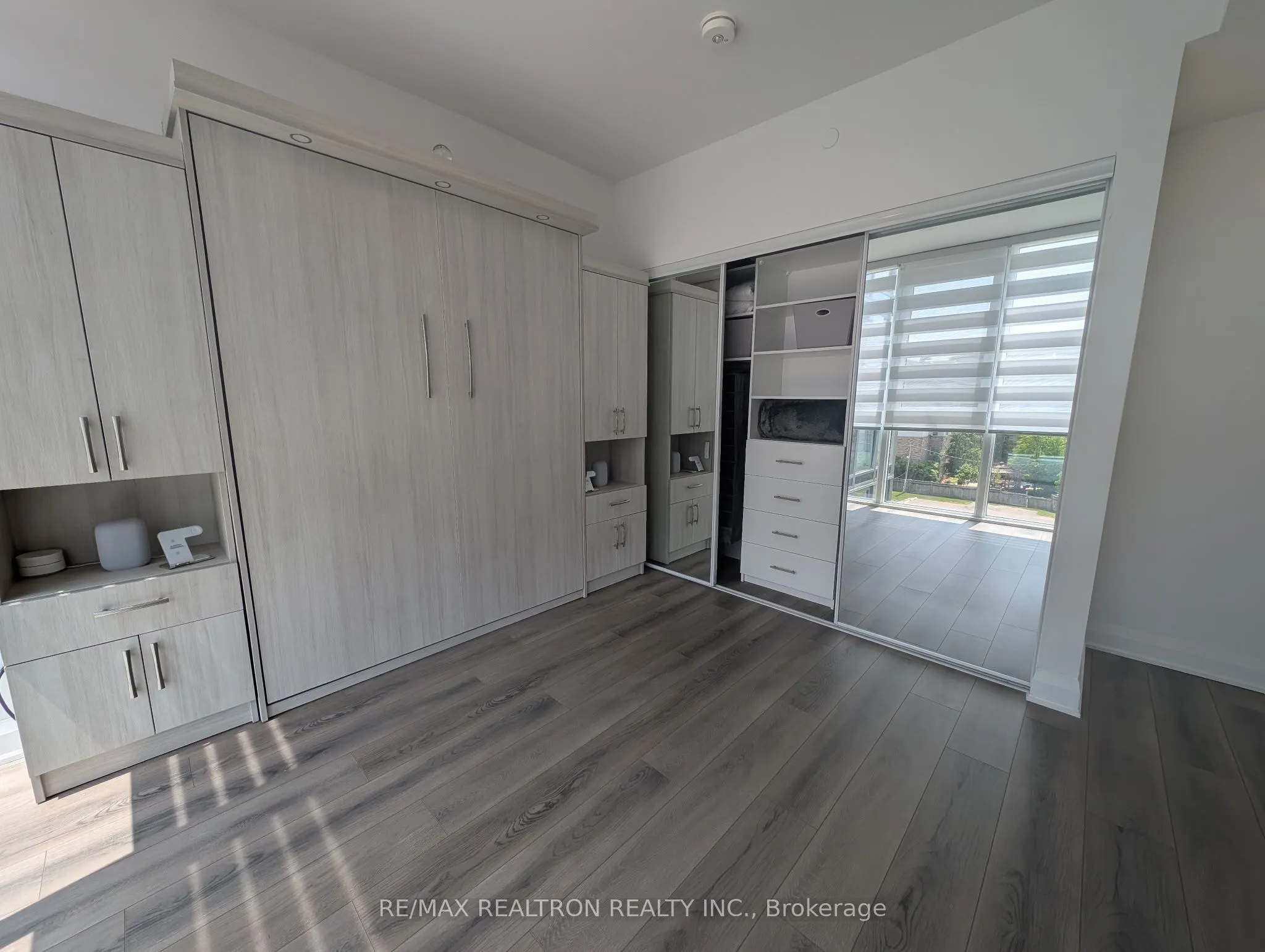 10 Gatineau Drive, #403W