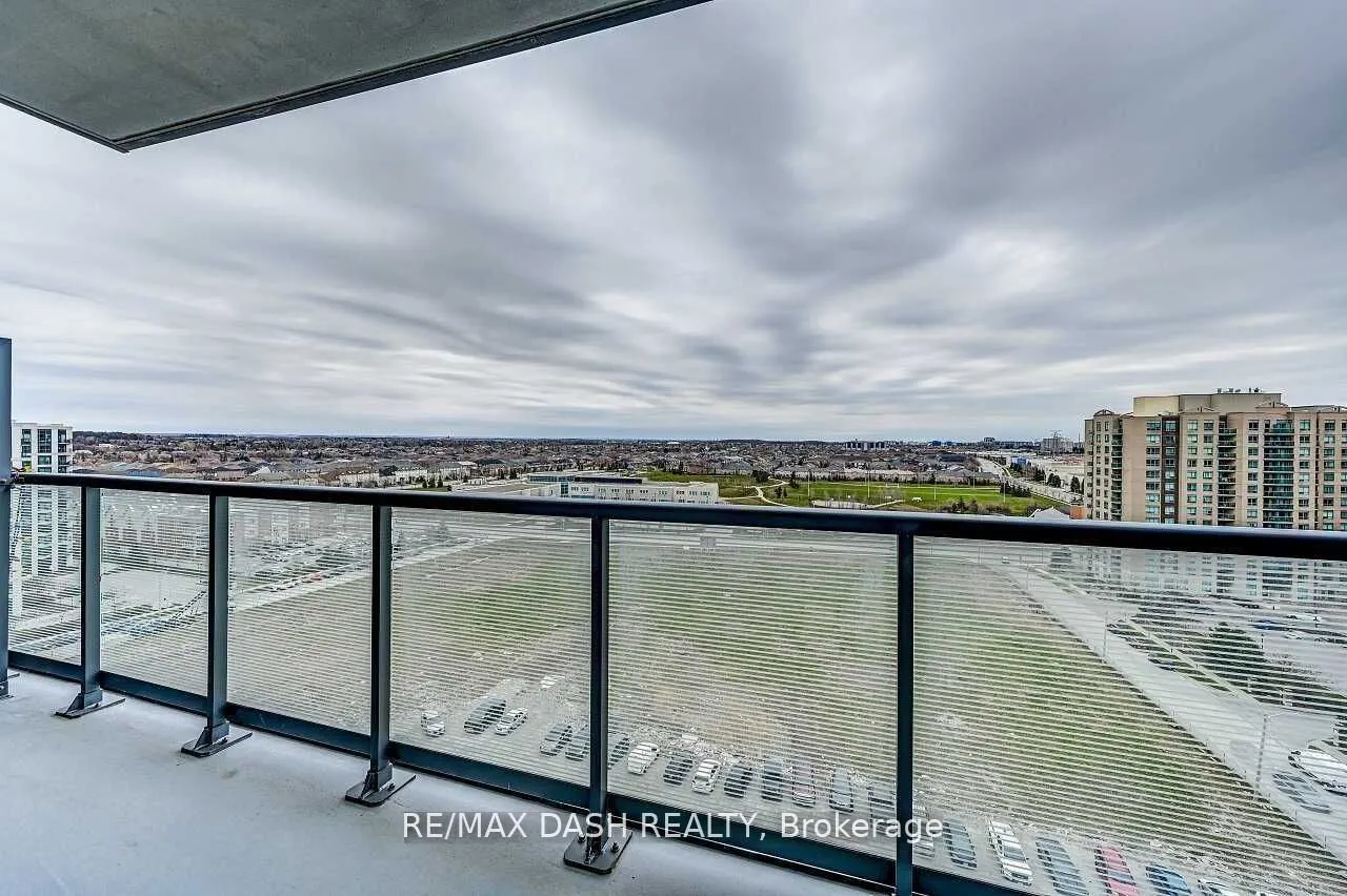 55 Oneida Crescent #711