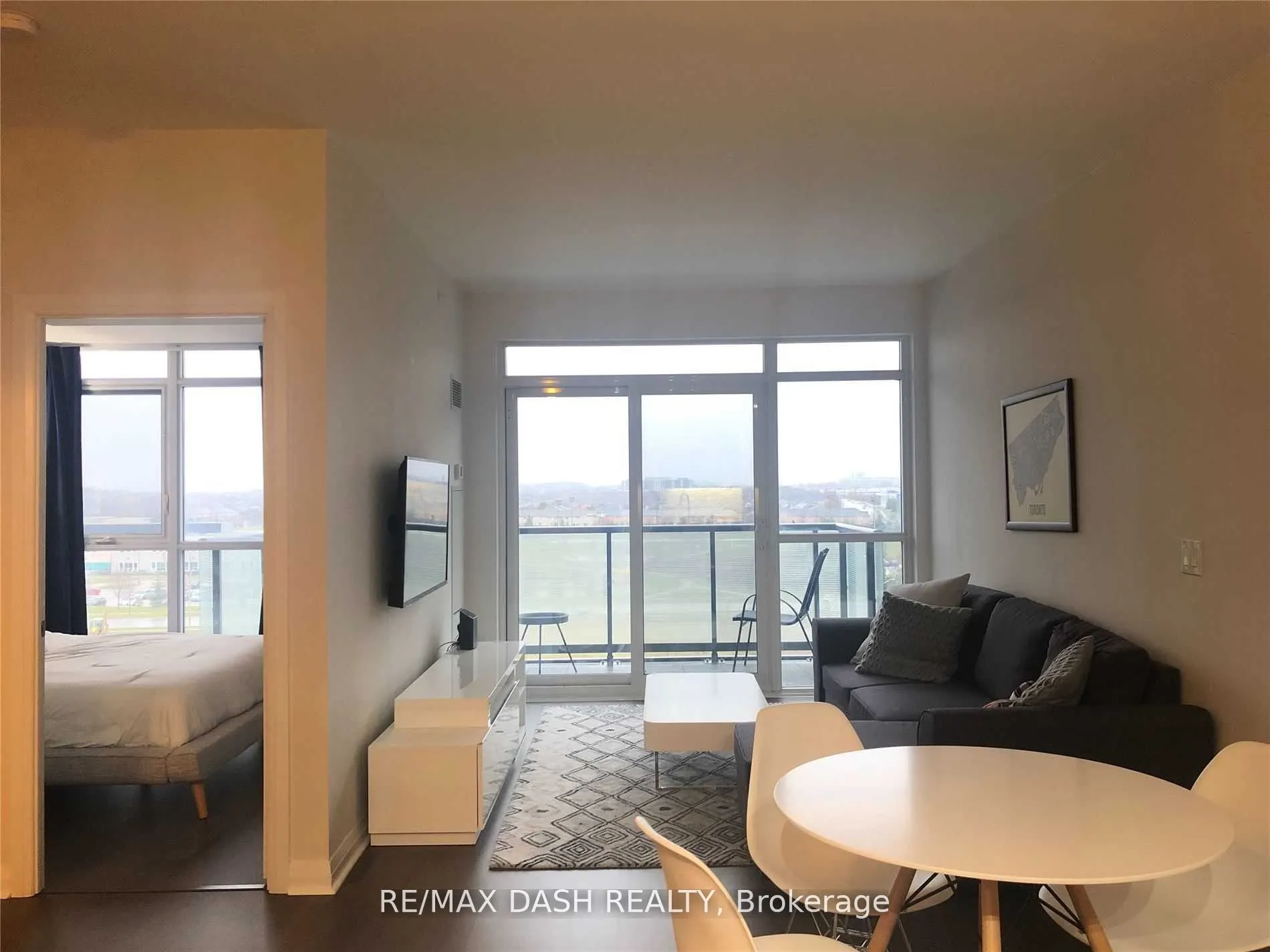 55 Oneida Crescent #711