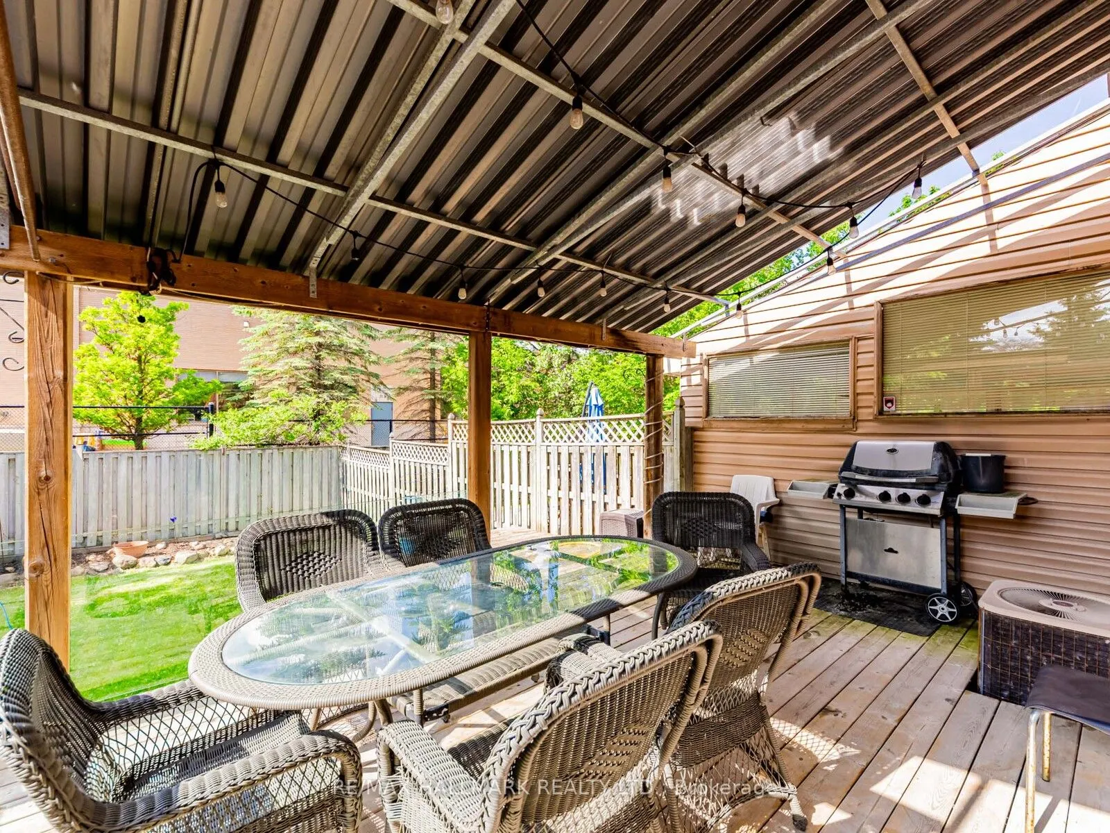 52 Mistleflower Court
