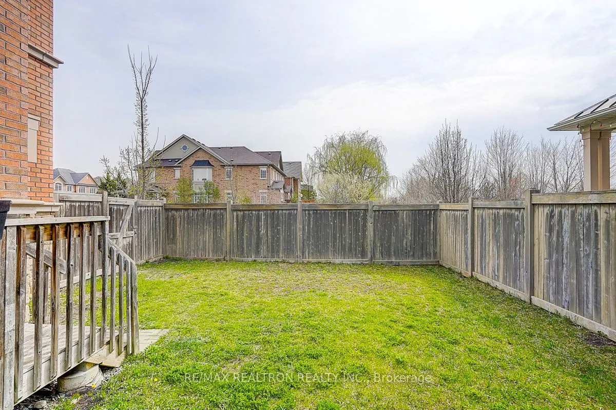61 Warbler Avenue