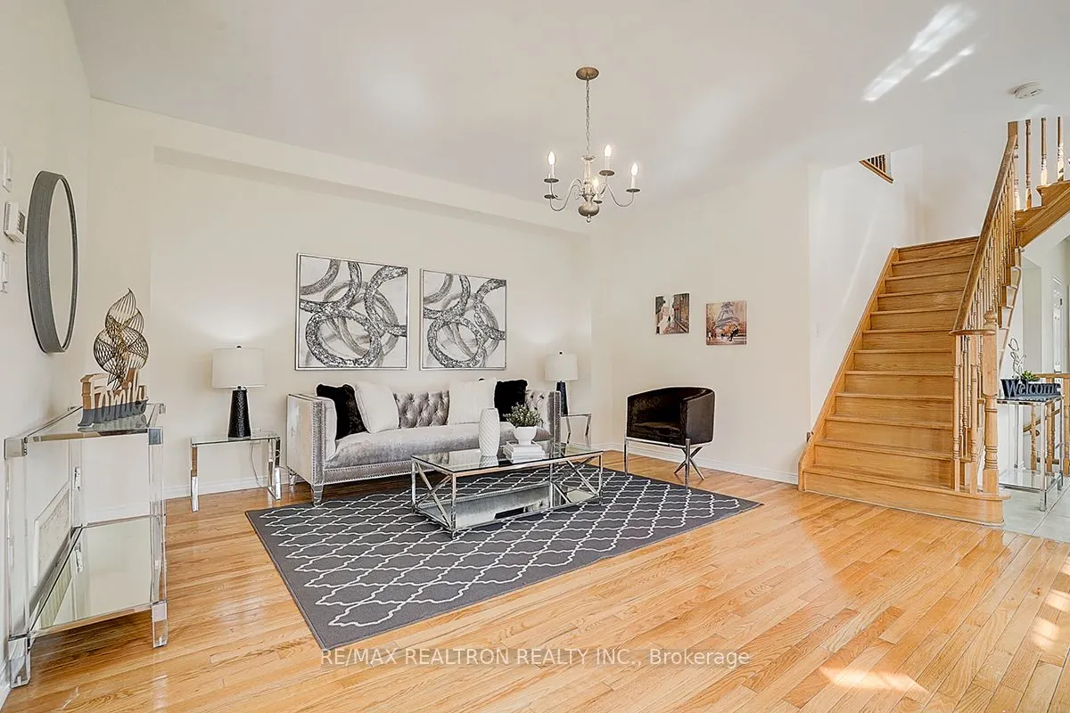 61 Warbler Avenue