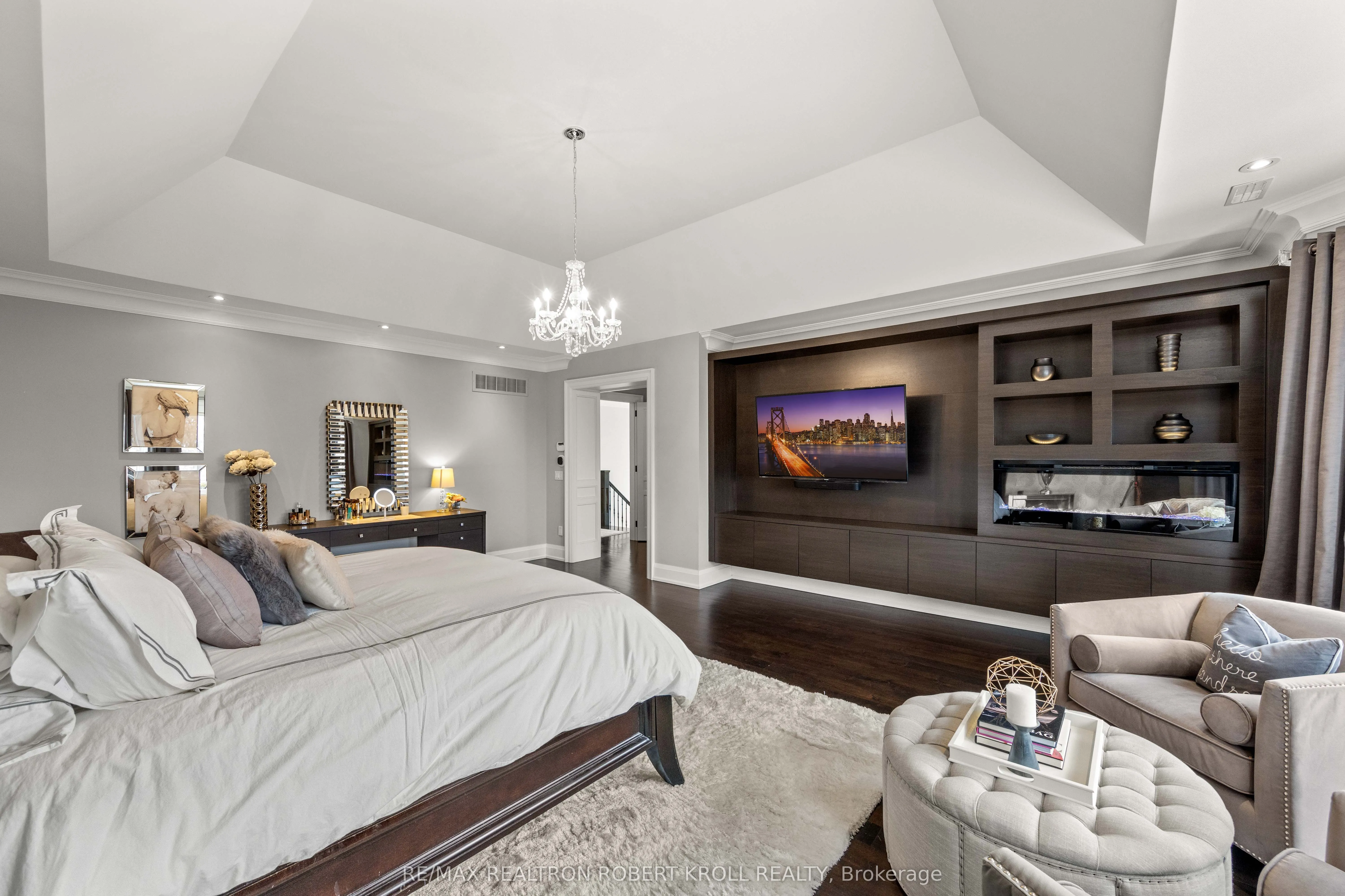 50 Evita Court