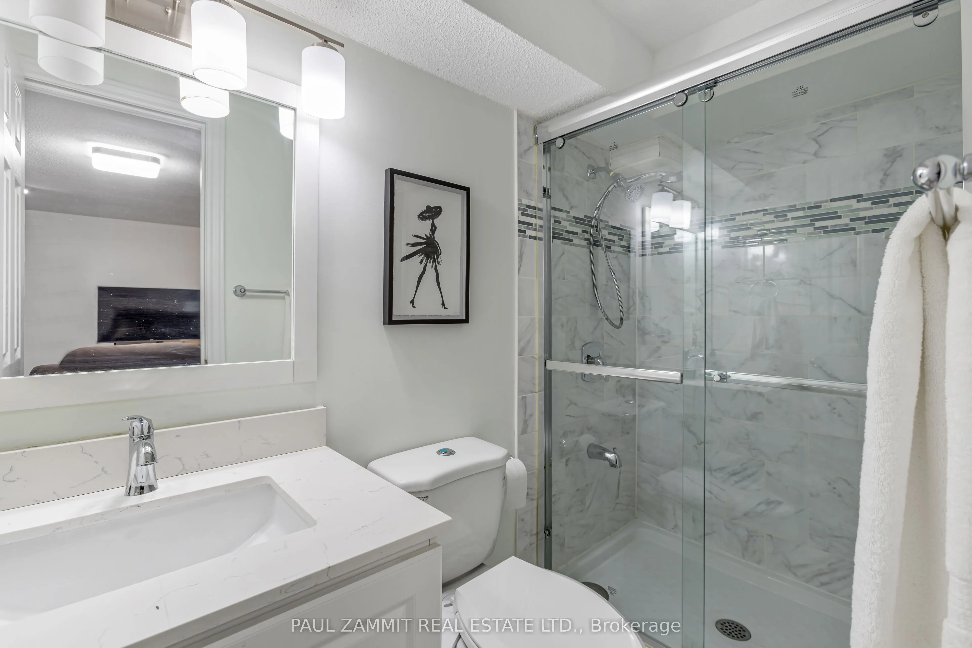 119 Confederation Way, #0