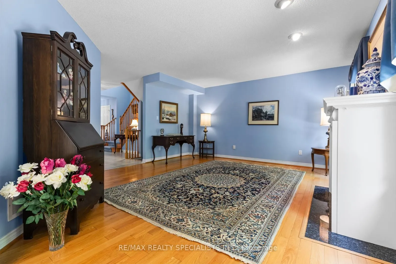 47 Sunset Boulevard, #4