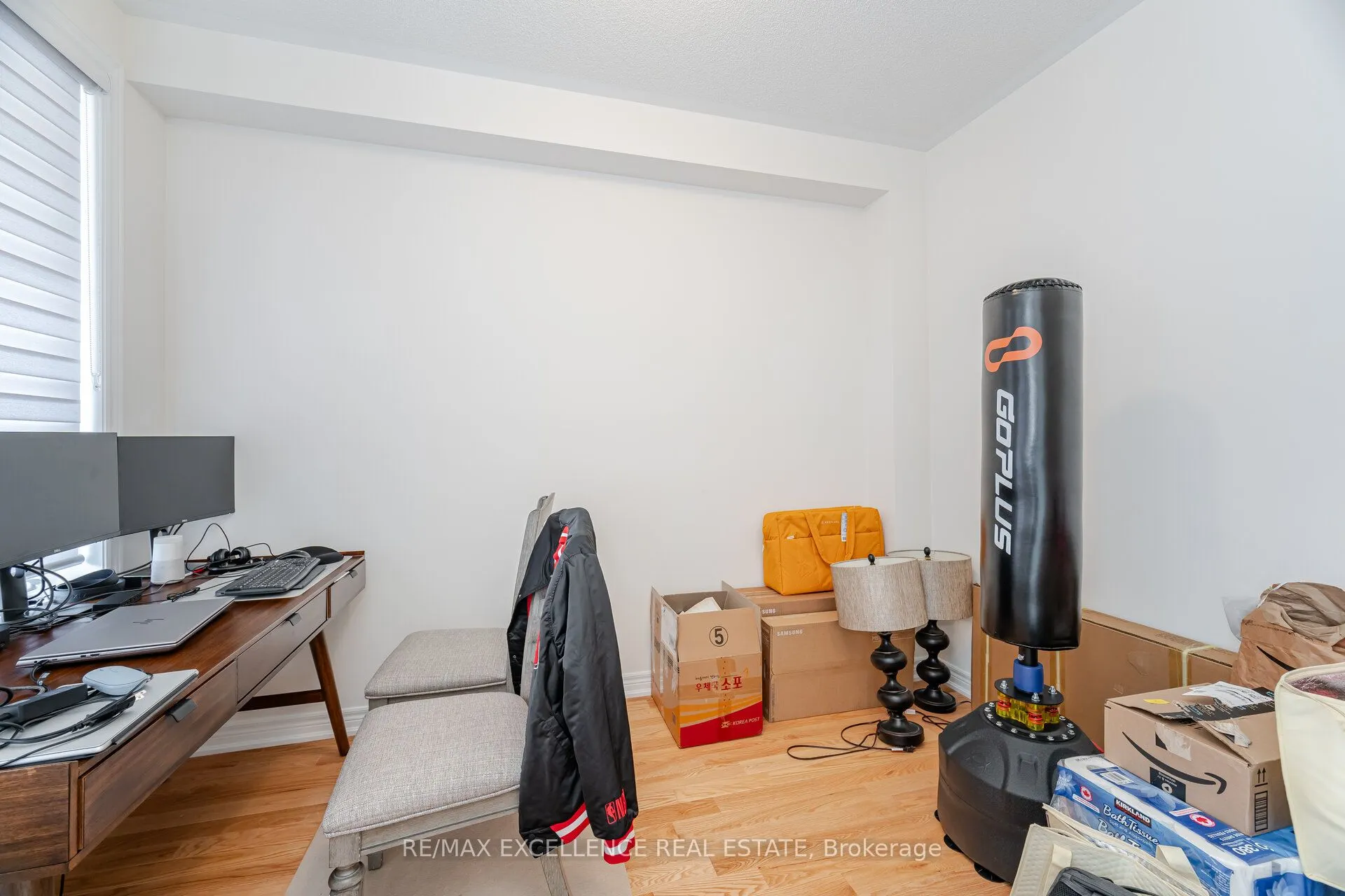 1409 Davis Loop