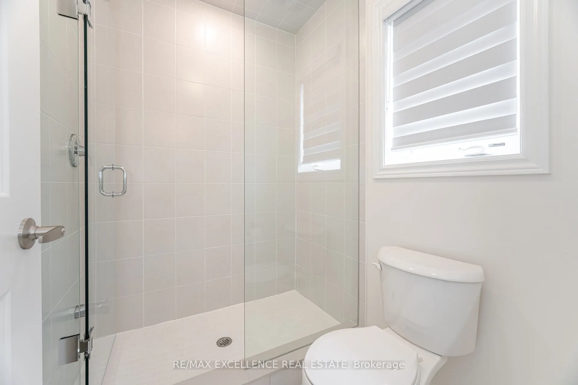 1409 Davis Loop