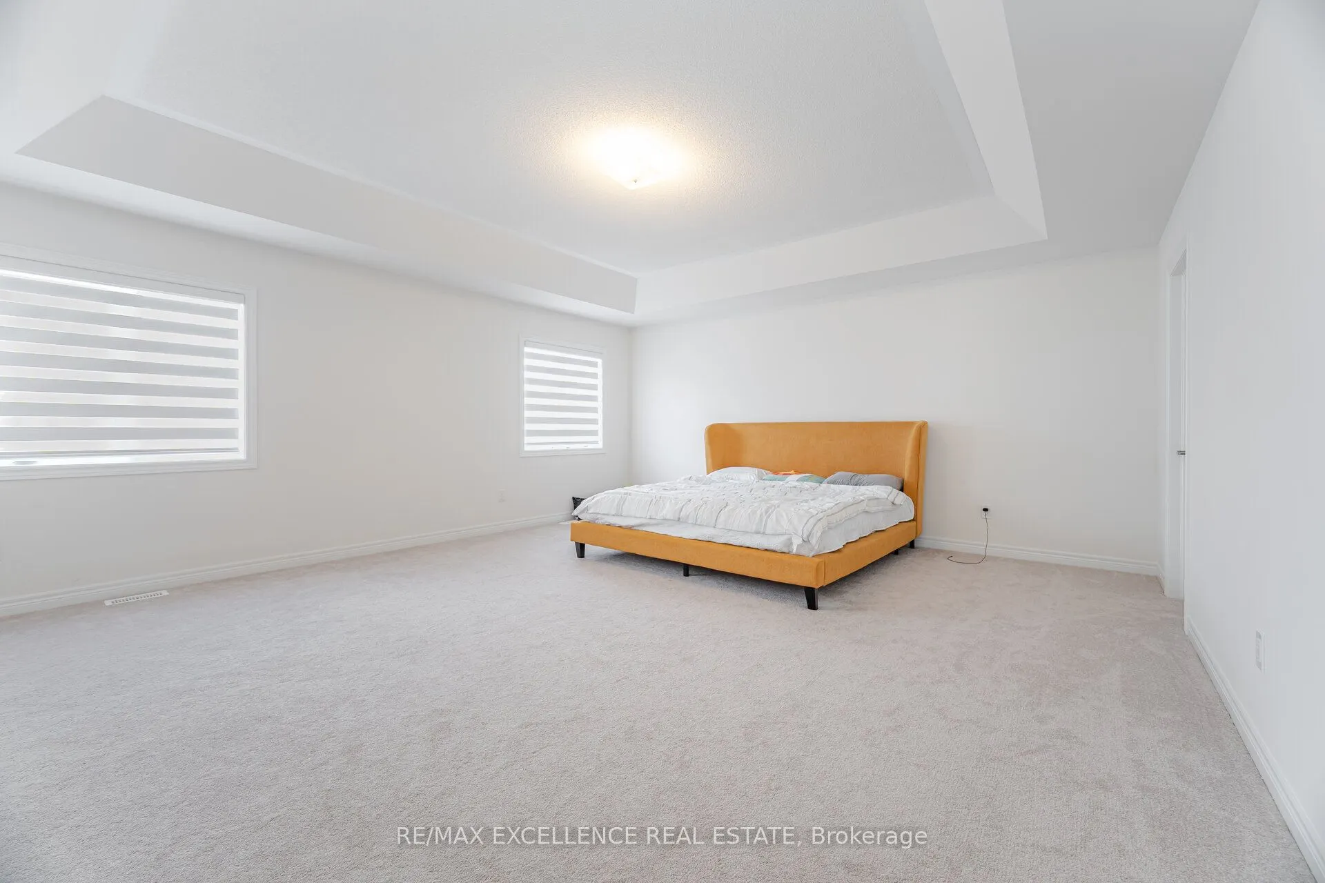 1409 Davis Loop