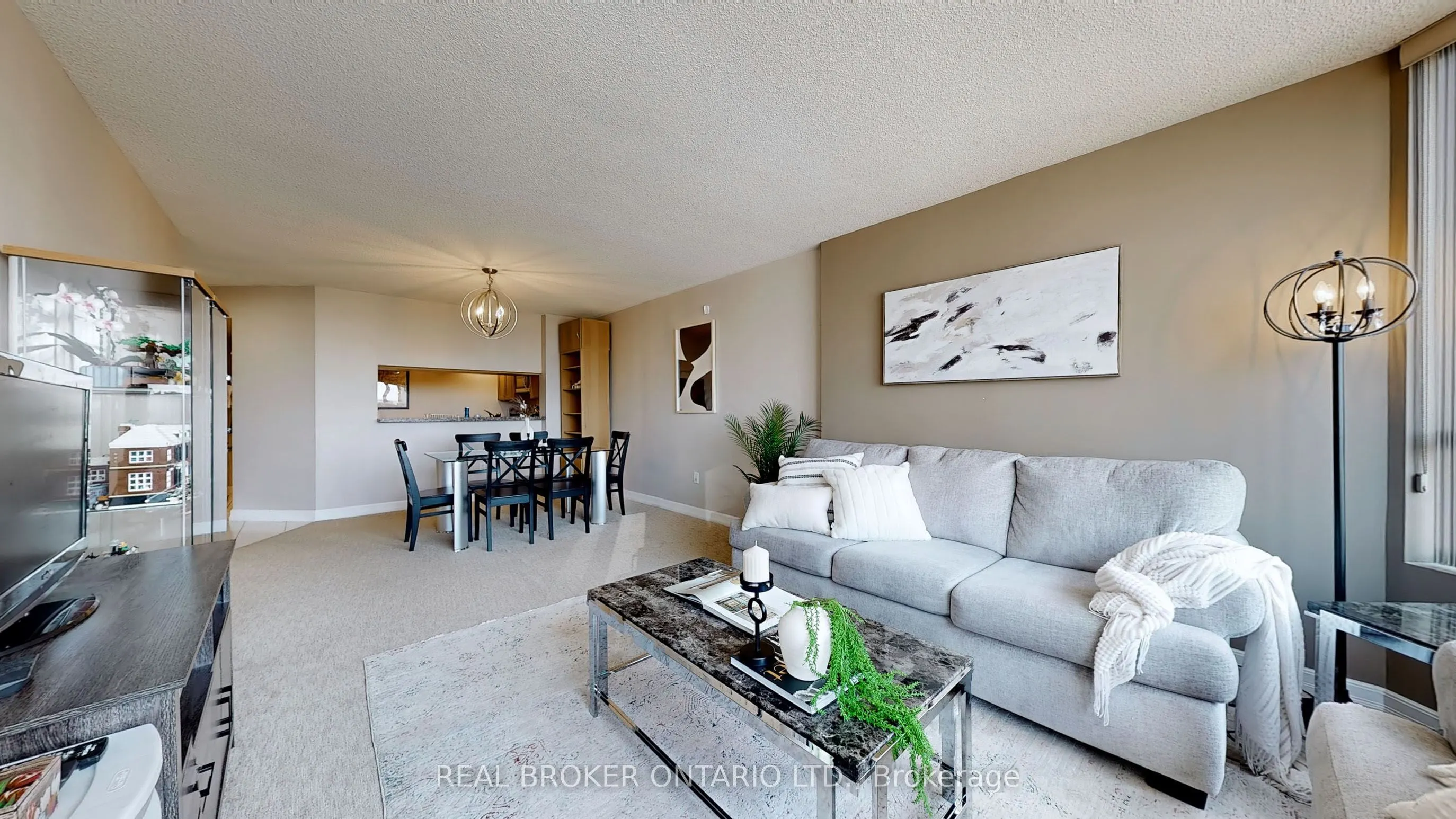7440 Bathurst Street #1402