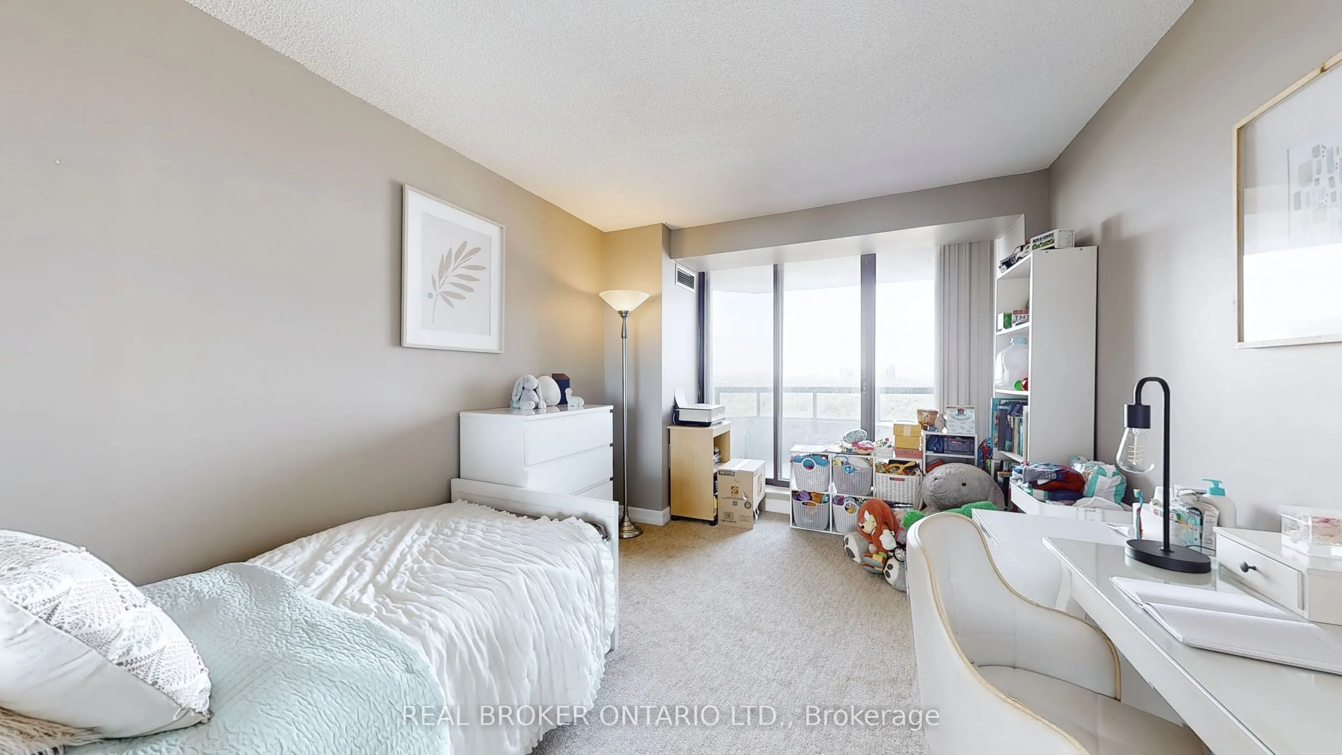 7440 Bathurst Street #1402