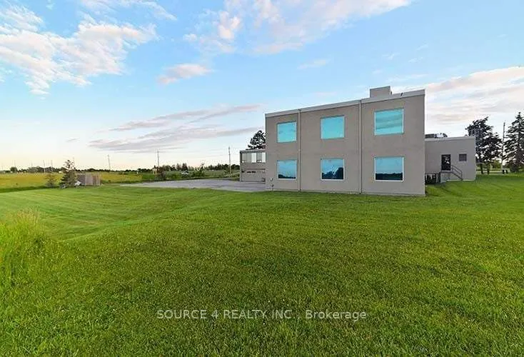 3565 King Road