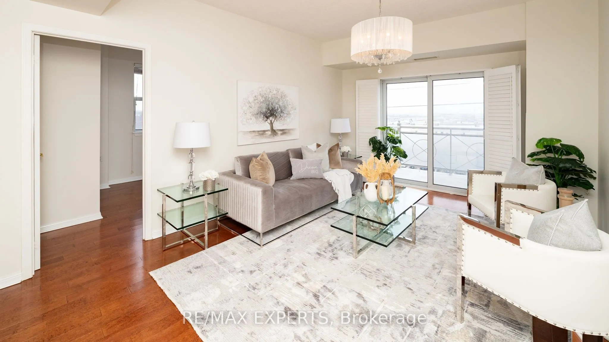 2500 Rutherford Road E, #Unit 516