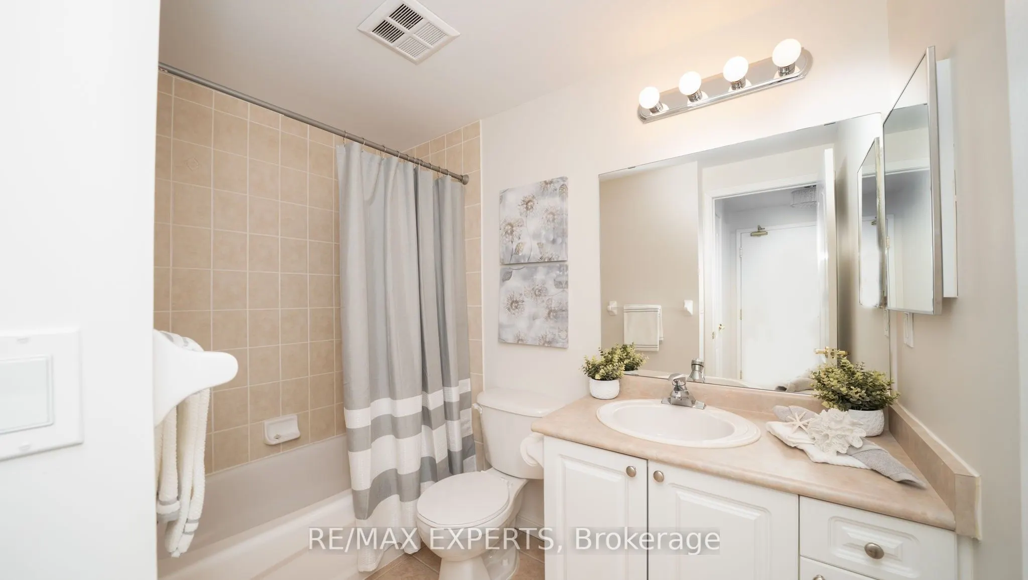 2500 Rutherford Road E, #Unit 516