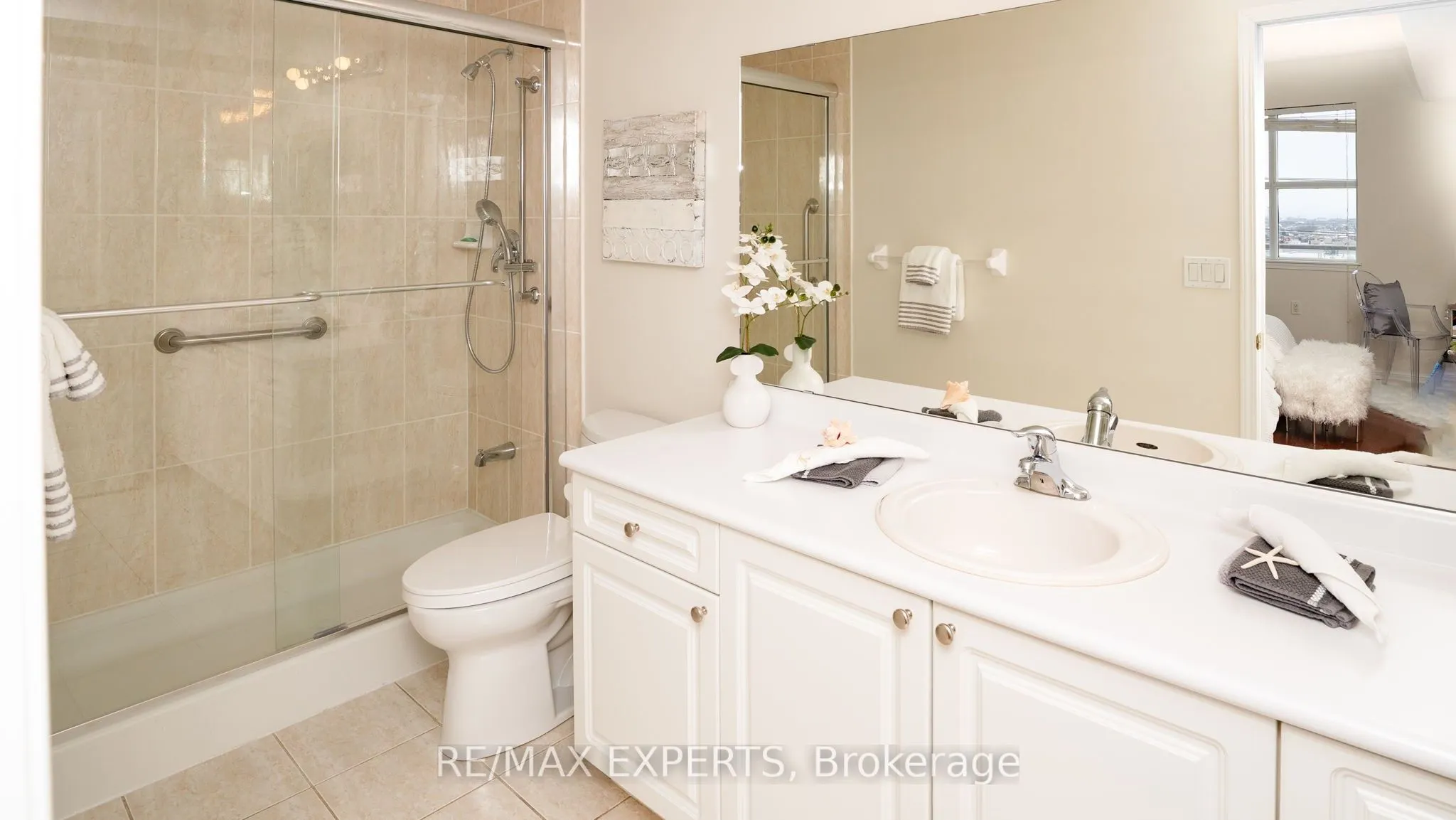 2500 Rutherford Road E, #Unit 516
