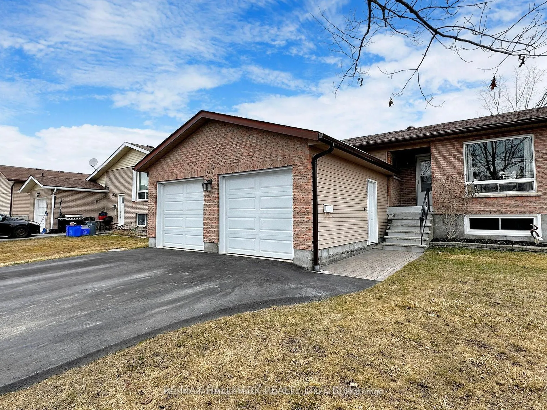 47 Metro Road S, #Lower