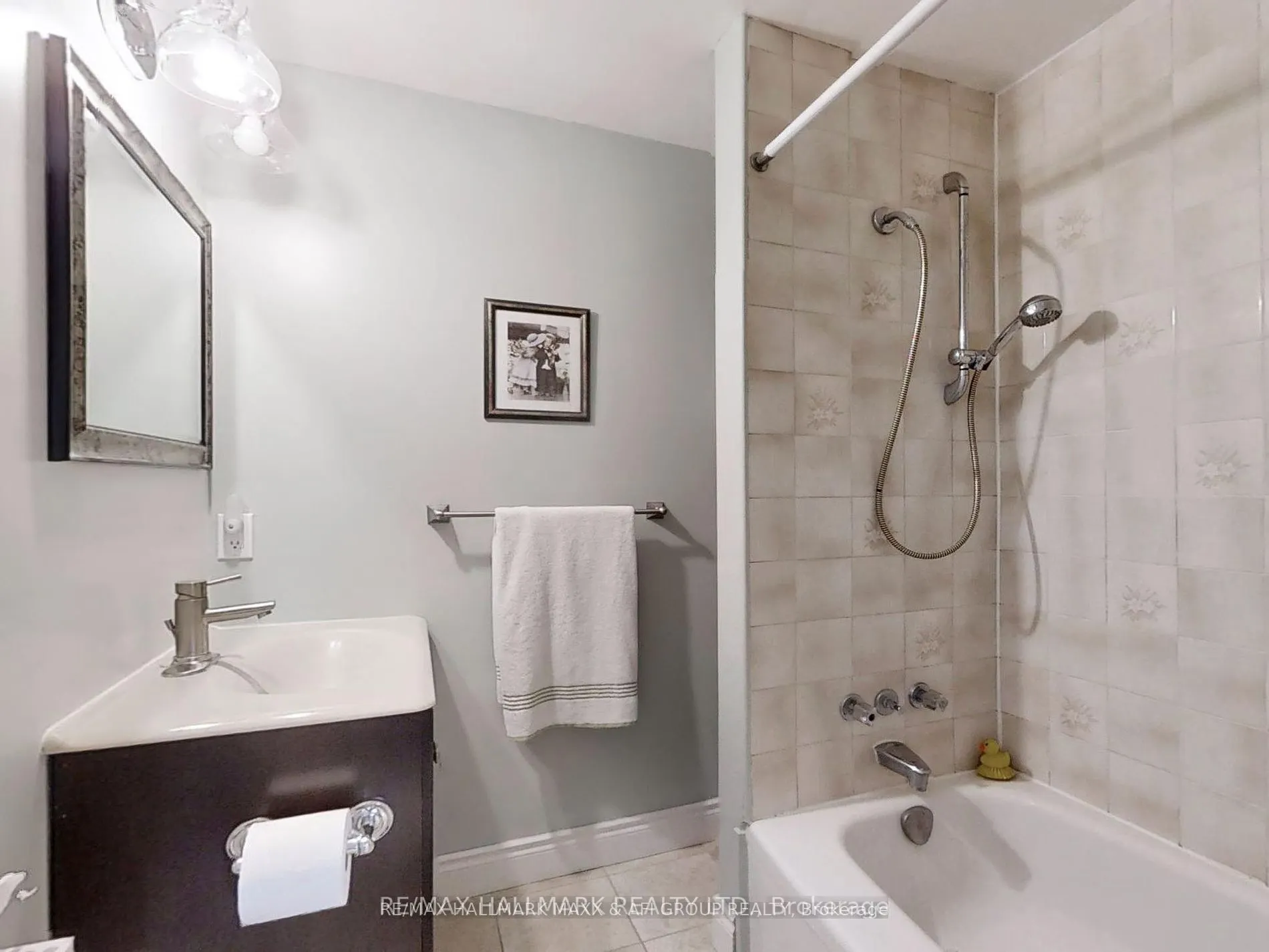 47 Metro Road S, #Lower