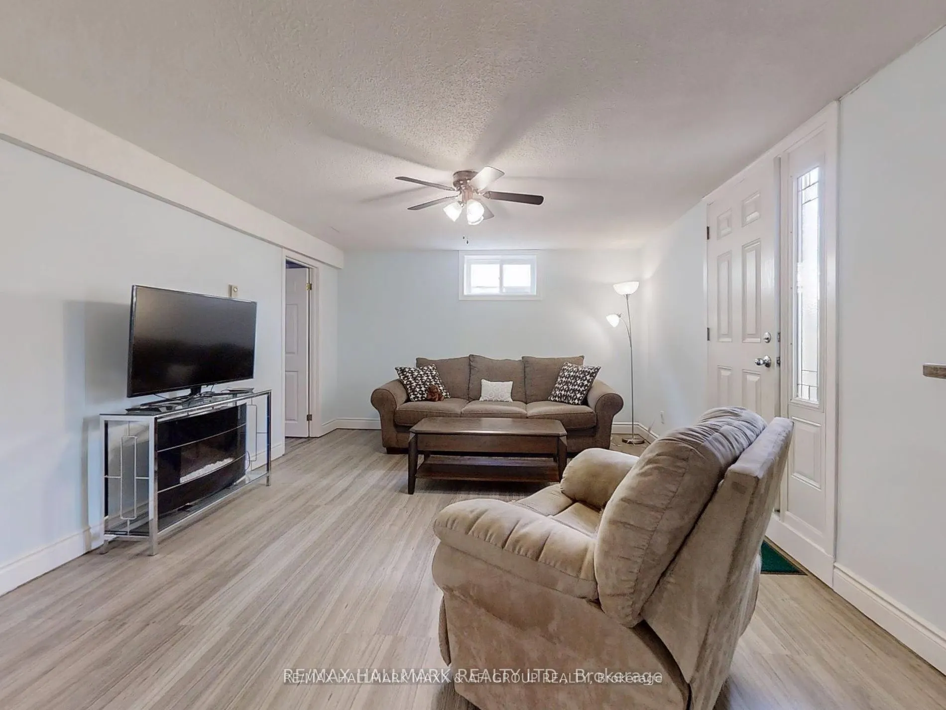 47 Metro Road S, #Lower