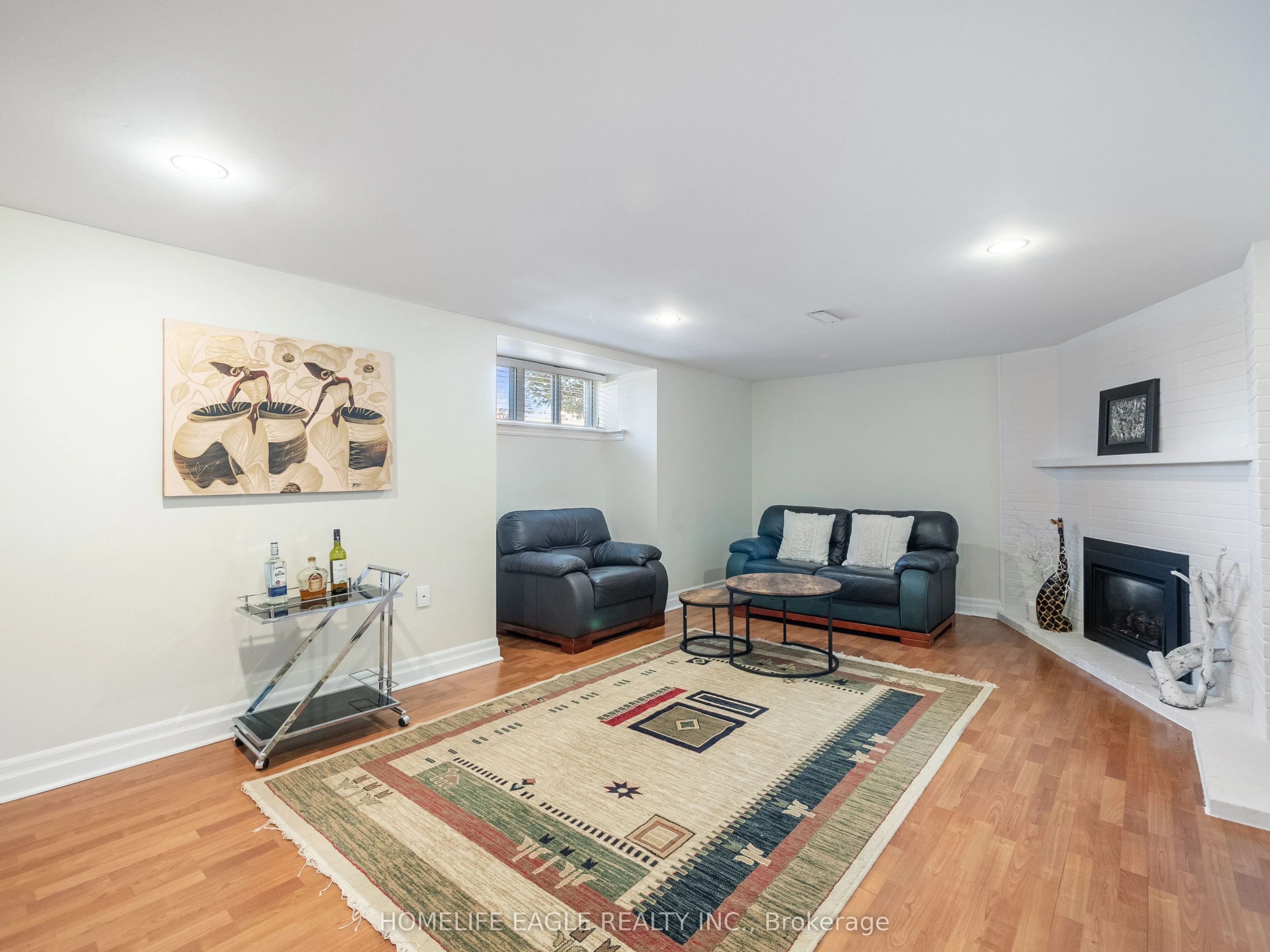 11 Knollside Drive