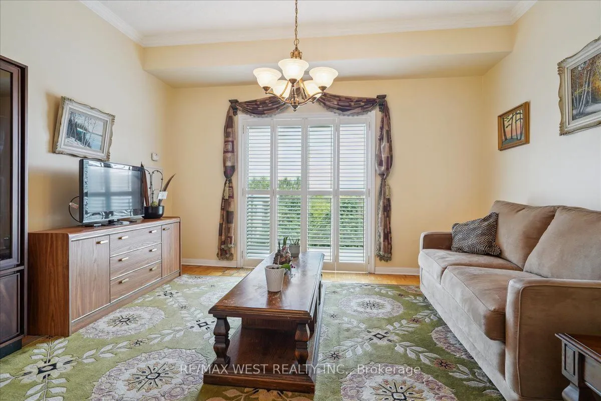 2502 Rutherford Road, #520