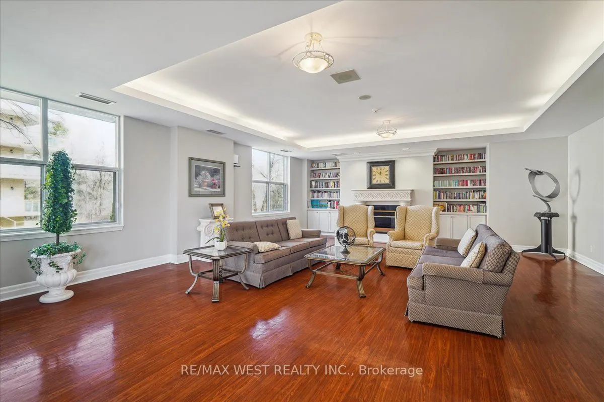 2502 Rutherford Road, #520